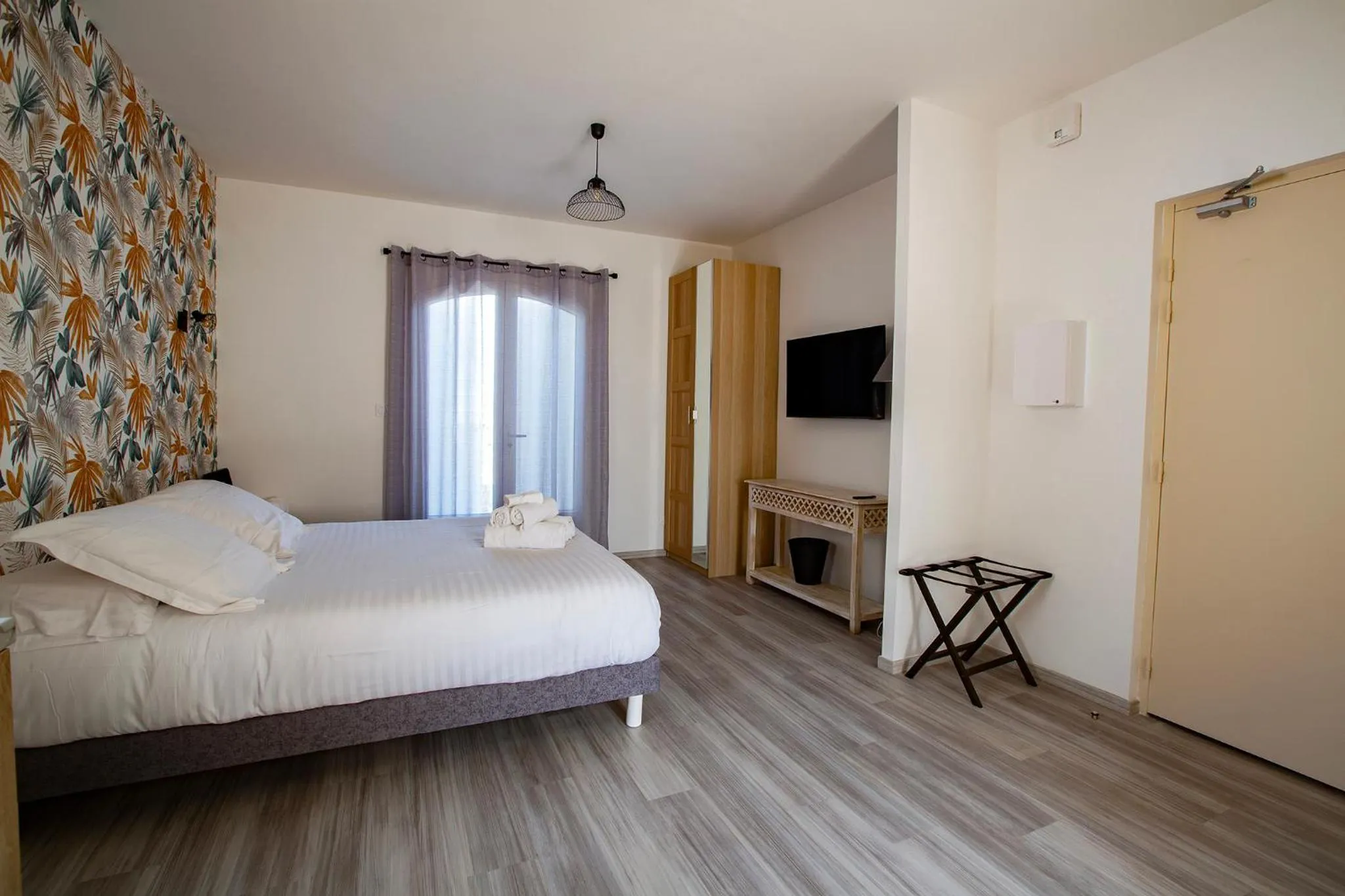 TV and multimedia, Bed in Domaine de la Mautanne