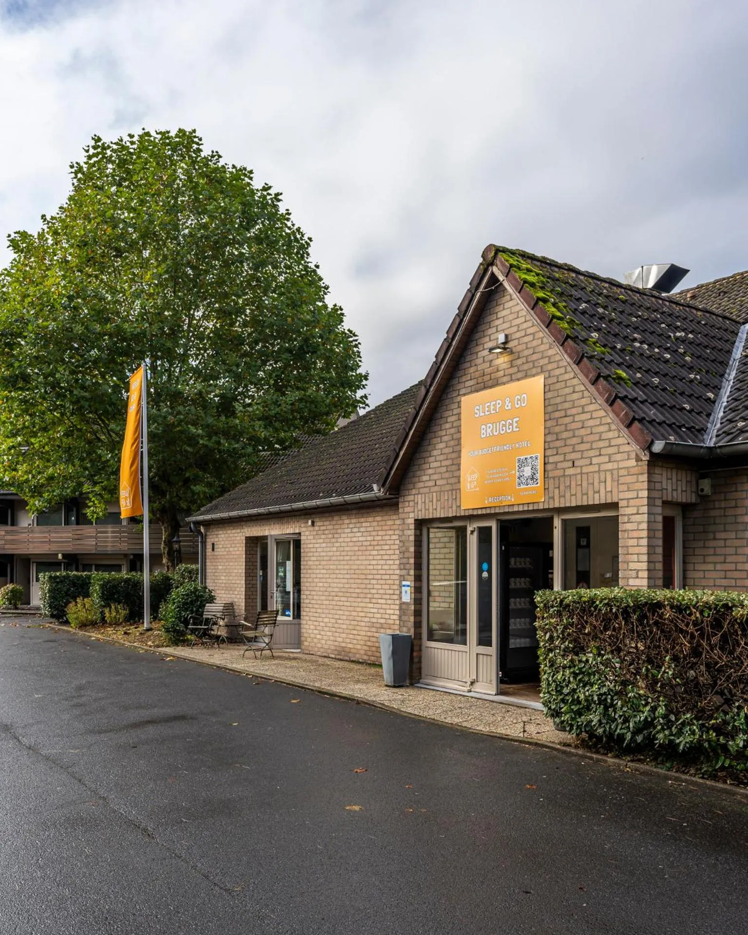 Property building in Sleep & Go Brugge