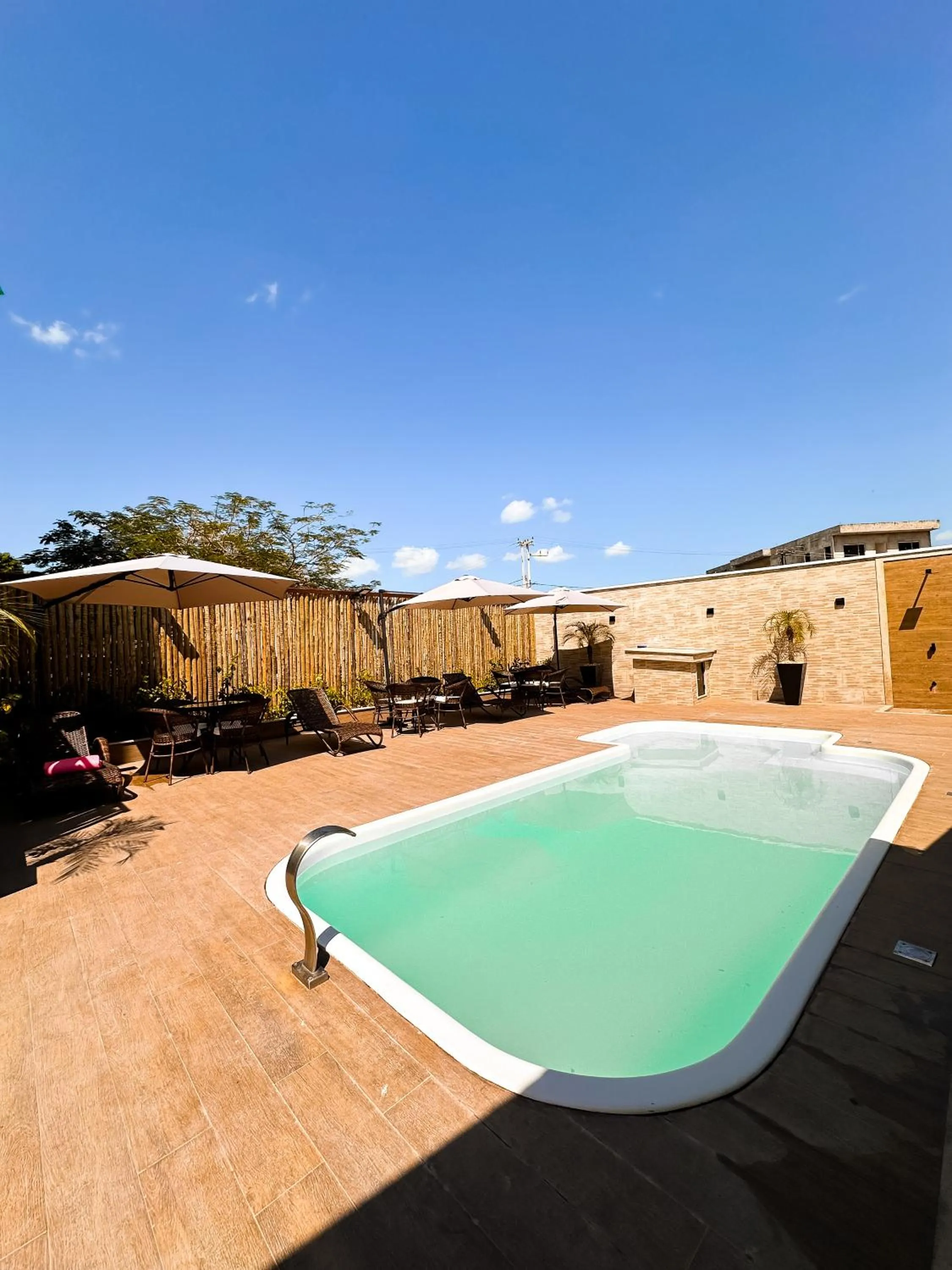 Swimming pool in Aloha Palace Hotel