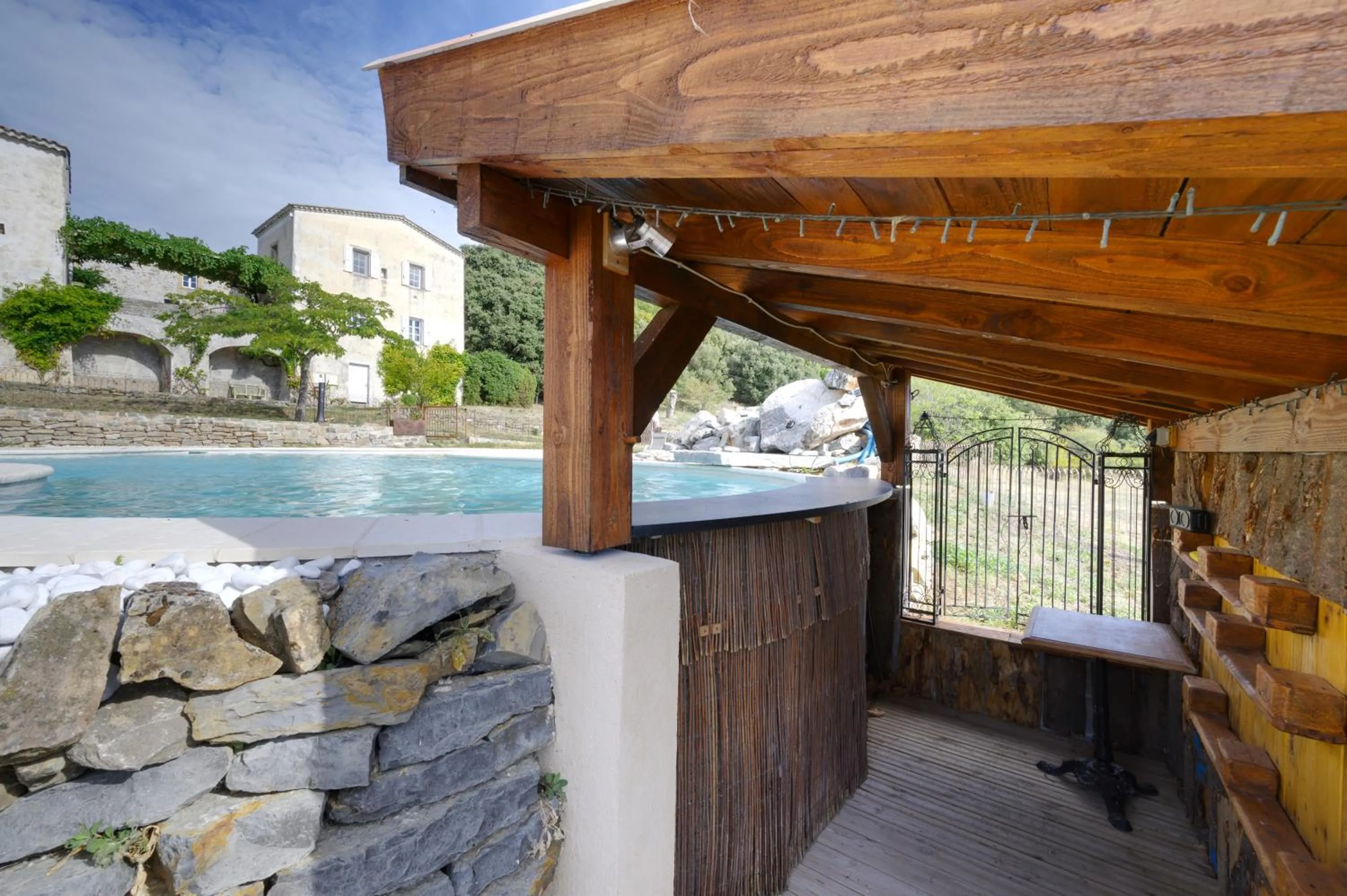 Lounge or bar in Chambre d'hôtes, Mas de Louise