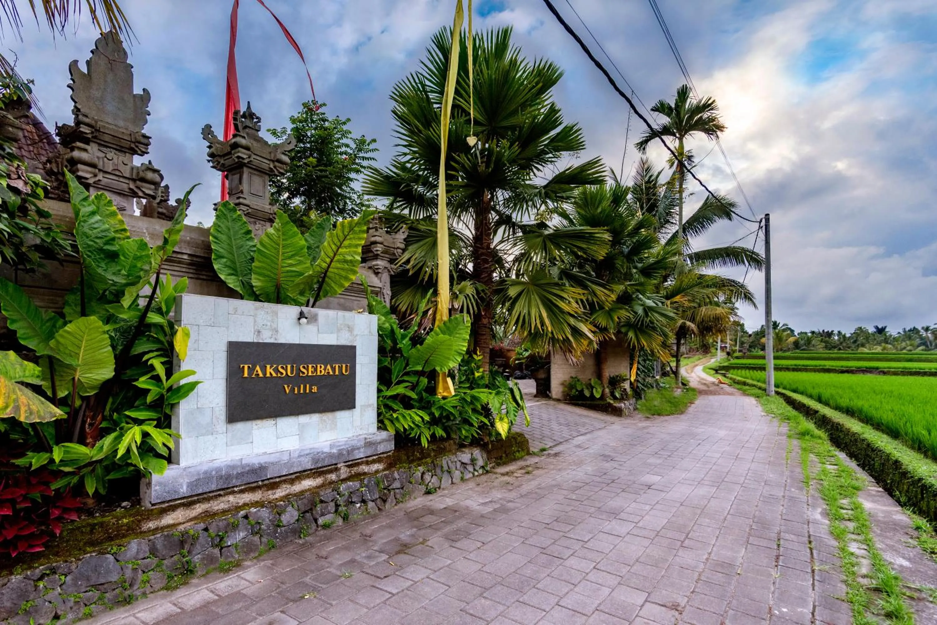 Facade/entrance in Taksu Sebatu Villa by Dhananjaya Hospitality
