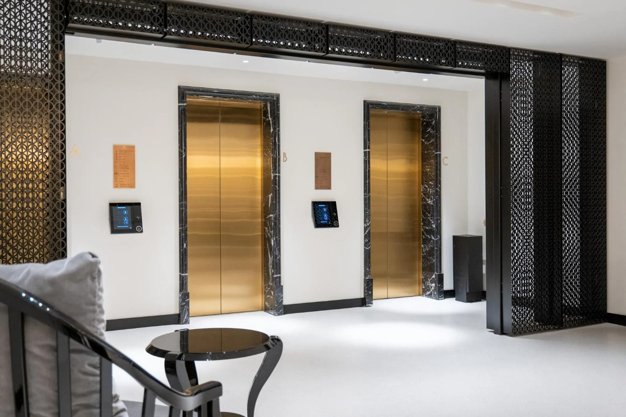 Lobby or reception in Maison Albar - Le Victoria