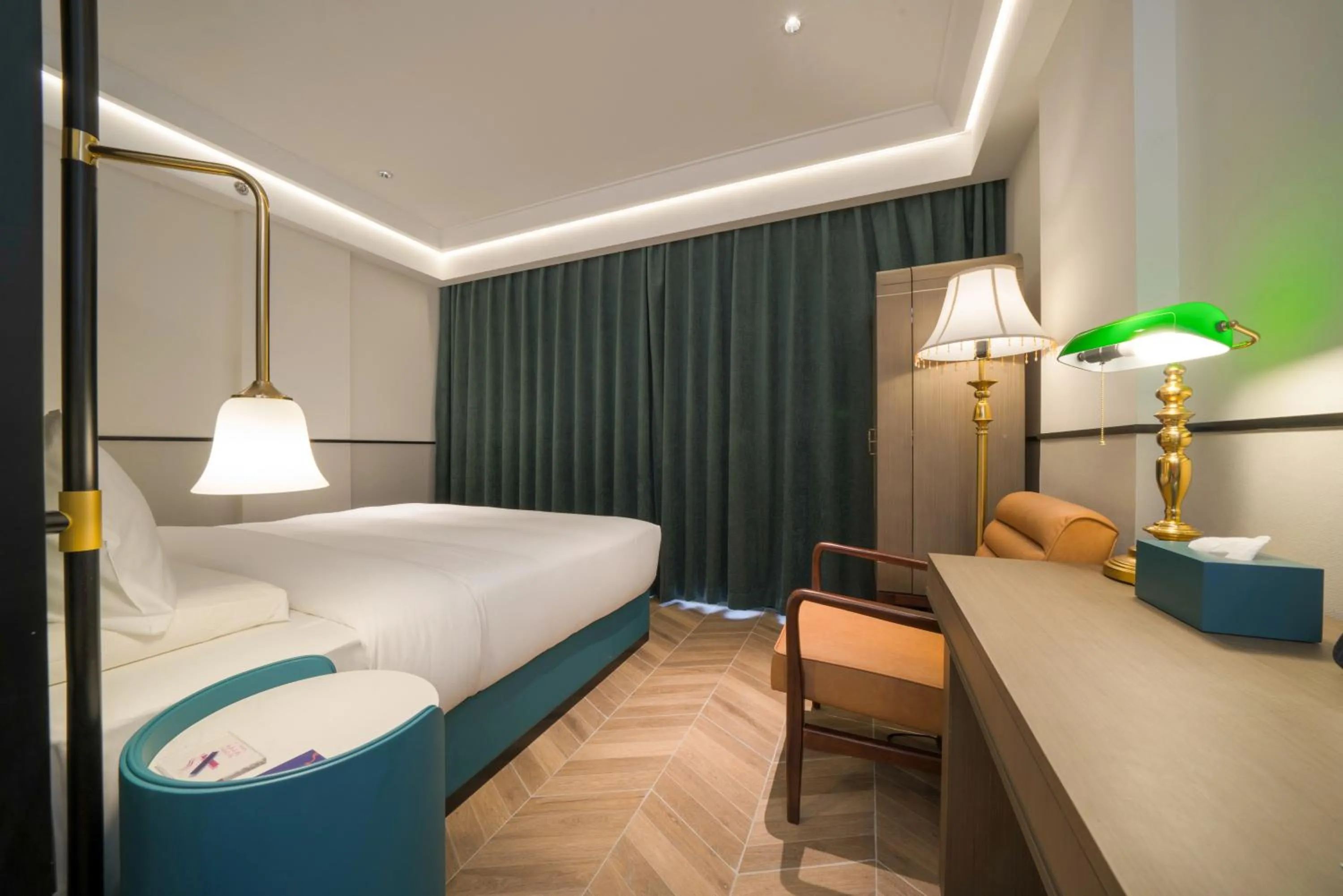 Shanghai Huaihai Mansion