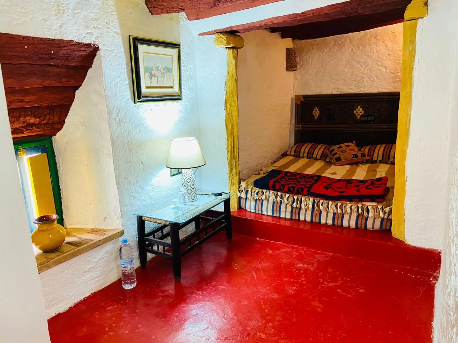 Bed in DAR INFIANE Tata