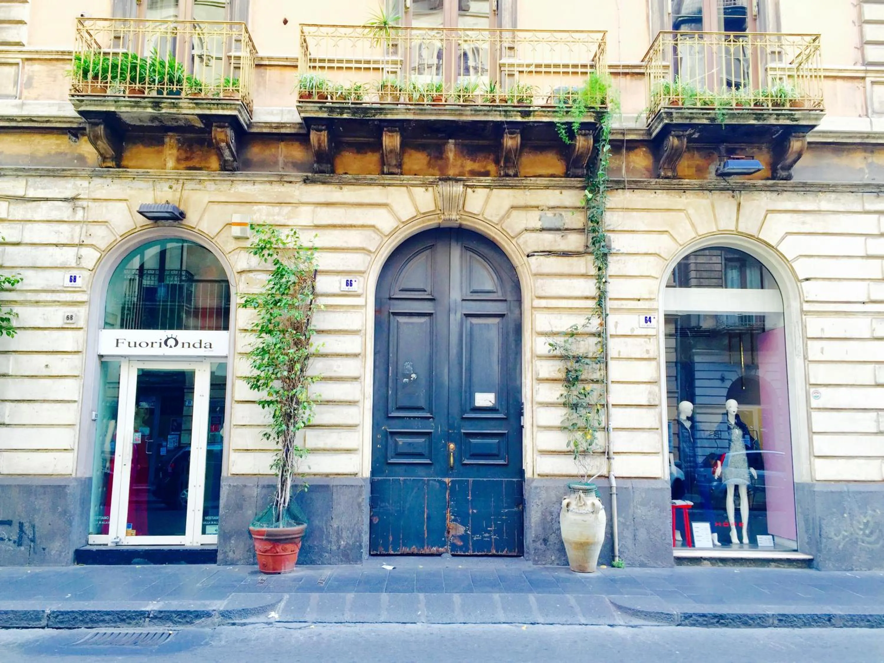 Facade/entrance in Grand Tour Design Guest House Catania Self Check-in