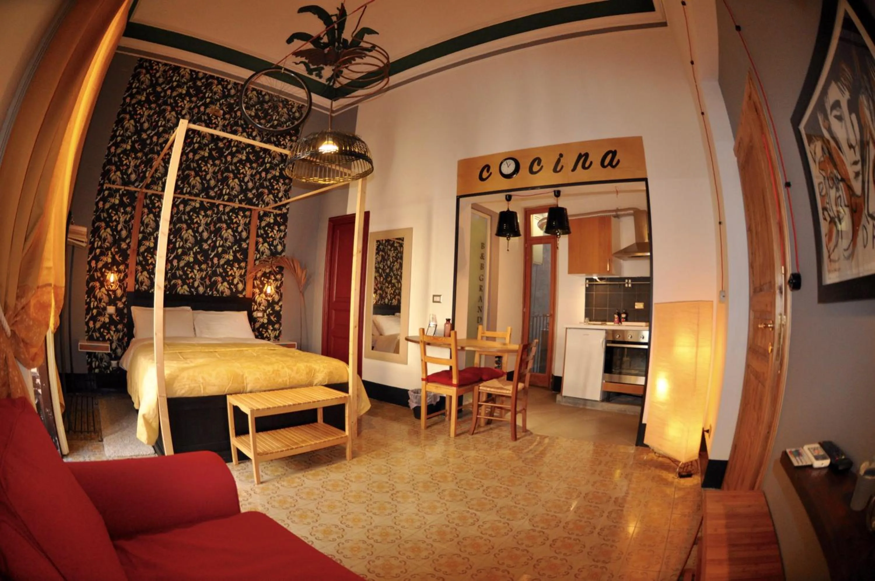 Photo of the whole room, Bed in Grand Tour Design Guest House Catania Self Check-in