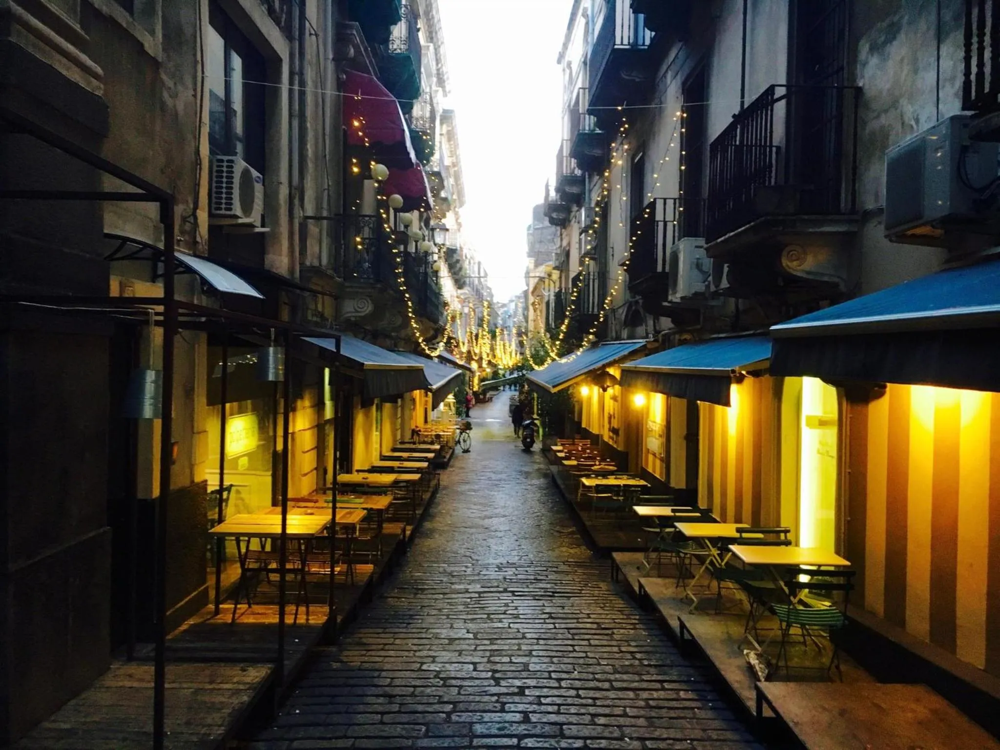 Restaurant/places to eat in Grand Tour Design Guest House Catania Self Check-in