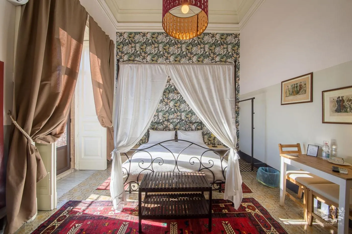 Photo of the whole room, Bed in Grand Tour Design Guest House Catania Self Check-in