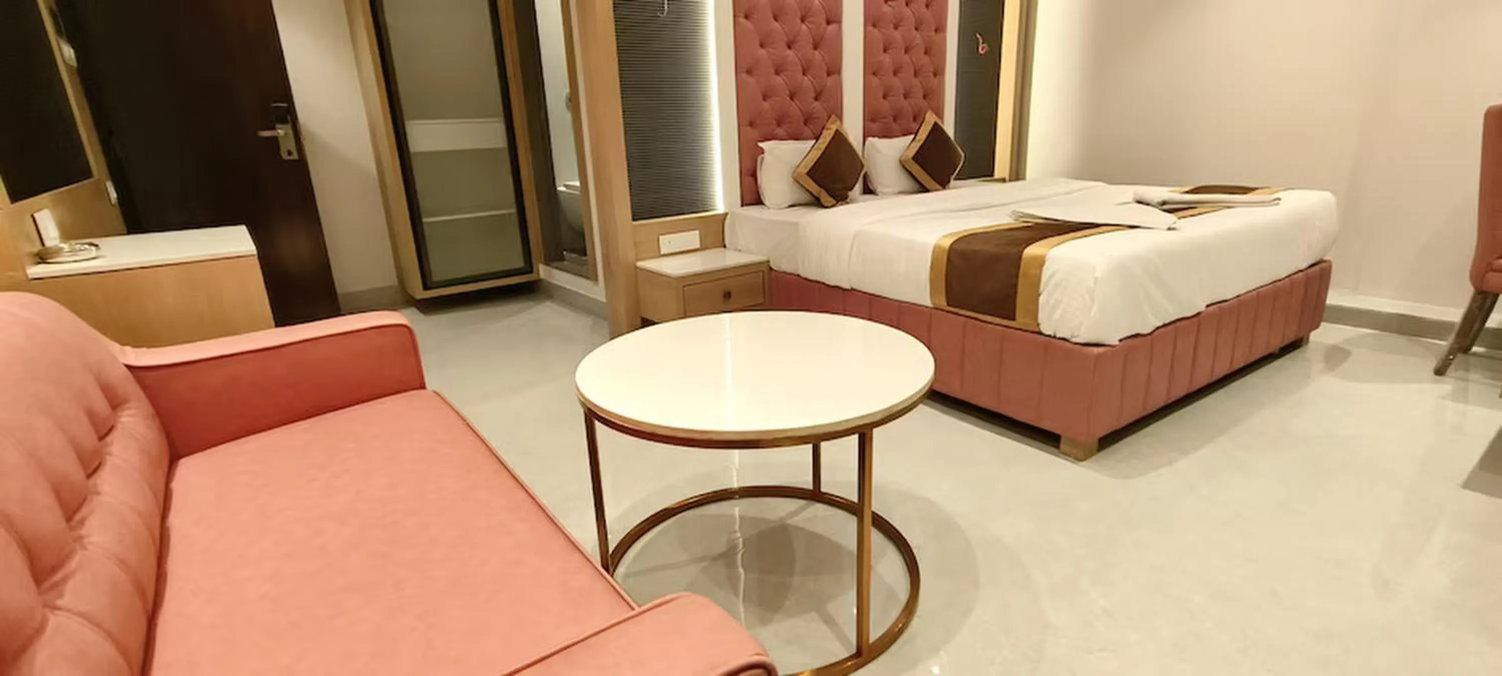 Bed in Hotel Prestige Residency