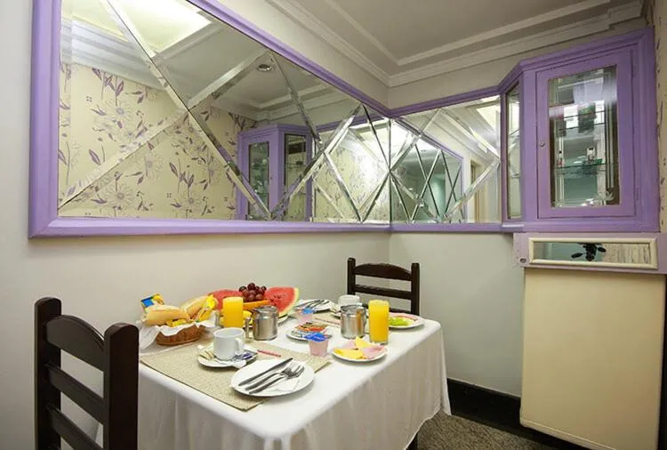 L'amour Motel
