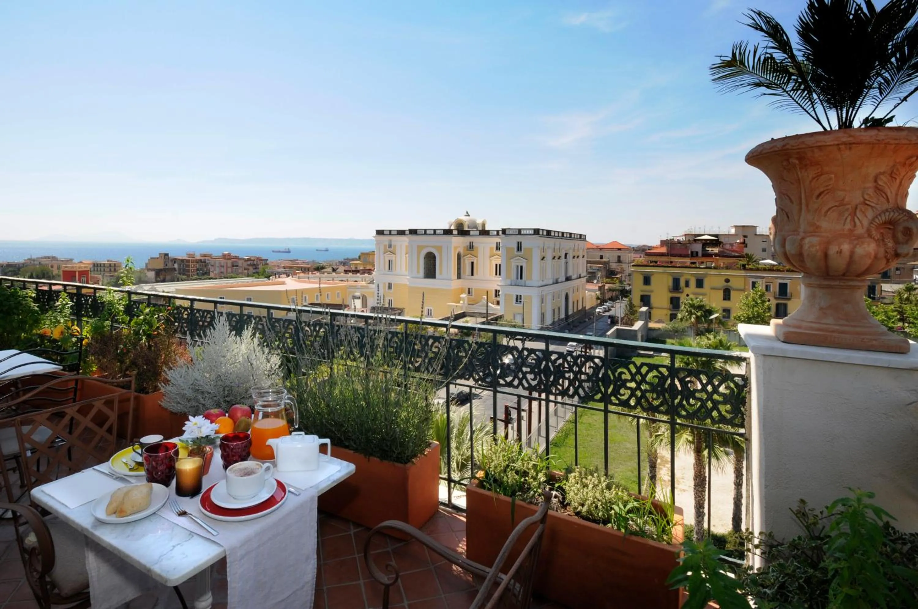 Buffet breakfast in Villa Battista di Adriana Caserta