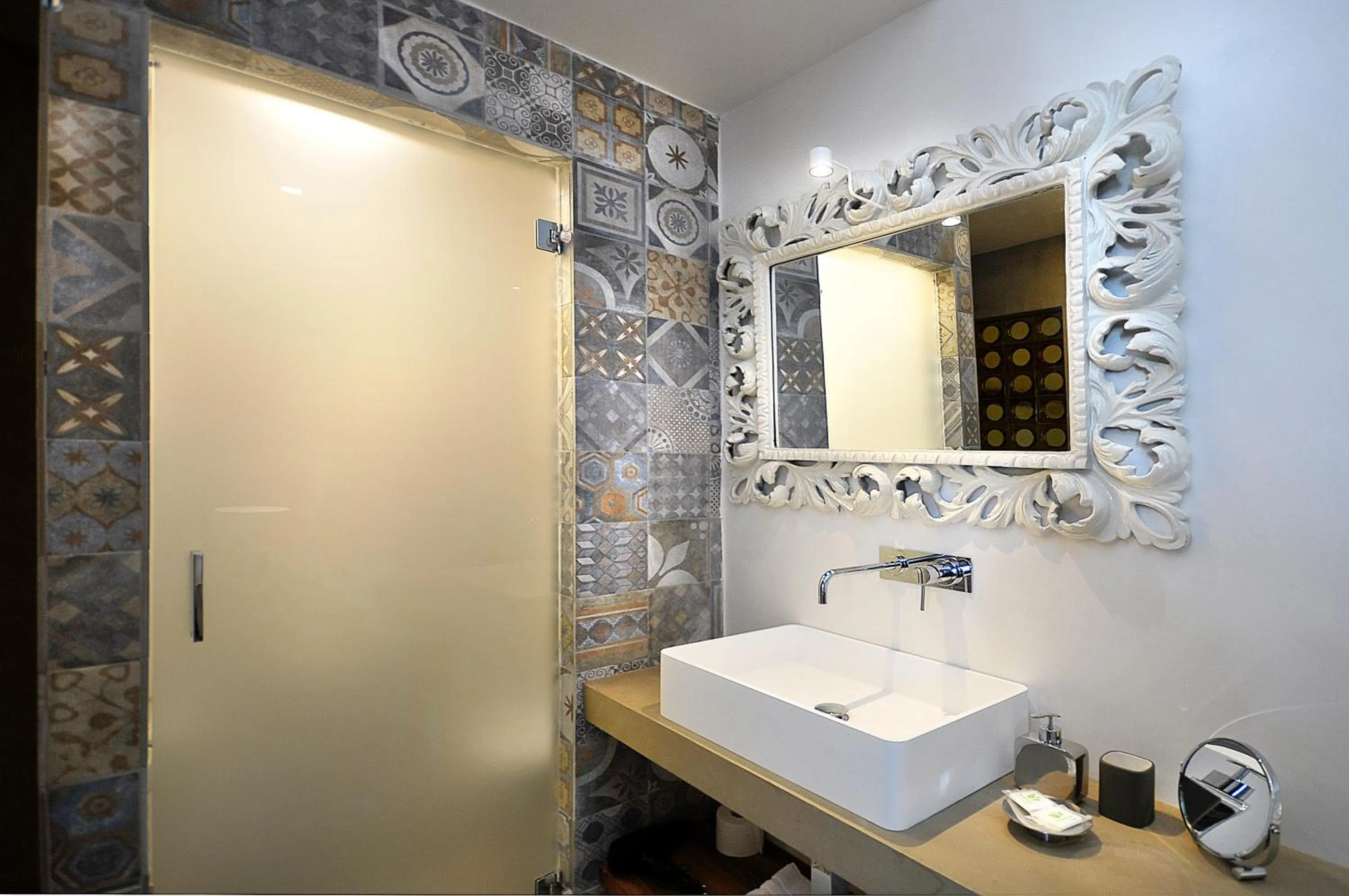 Shower in Villa Battista di Adriana Caserta