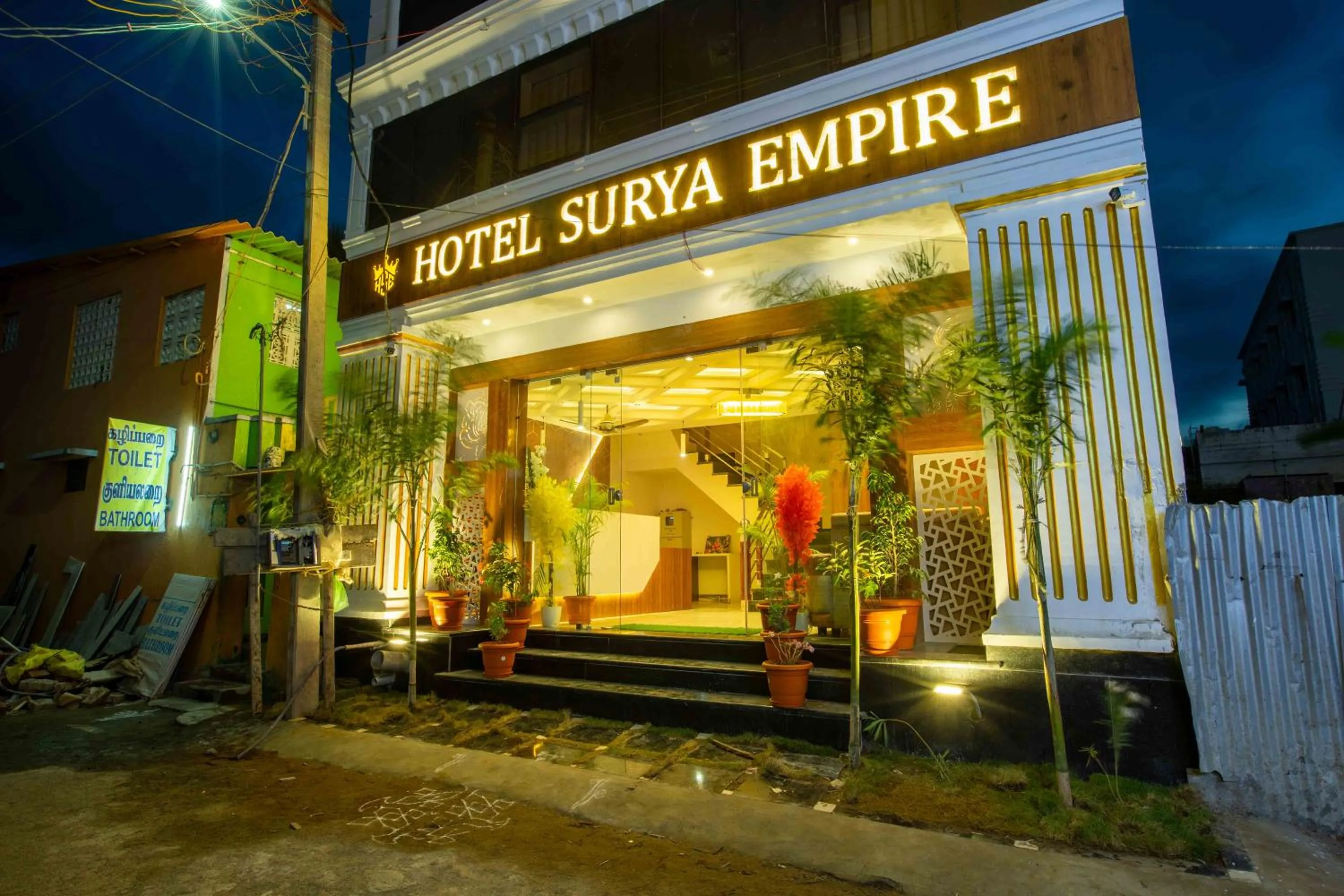 Hotel Surya Empire