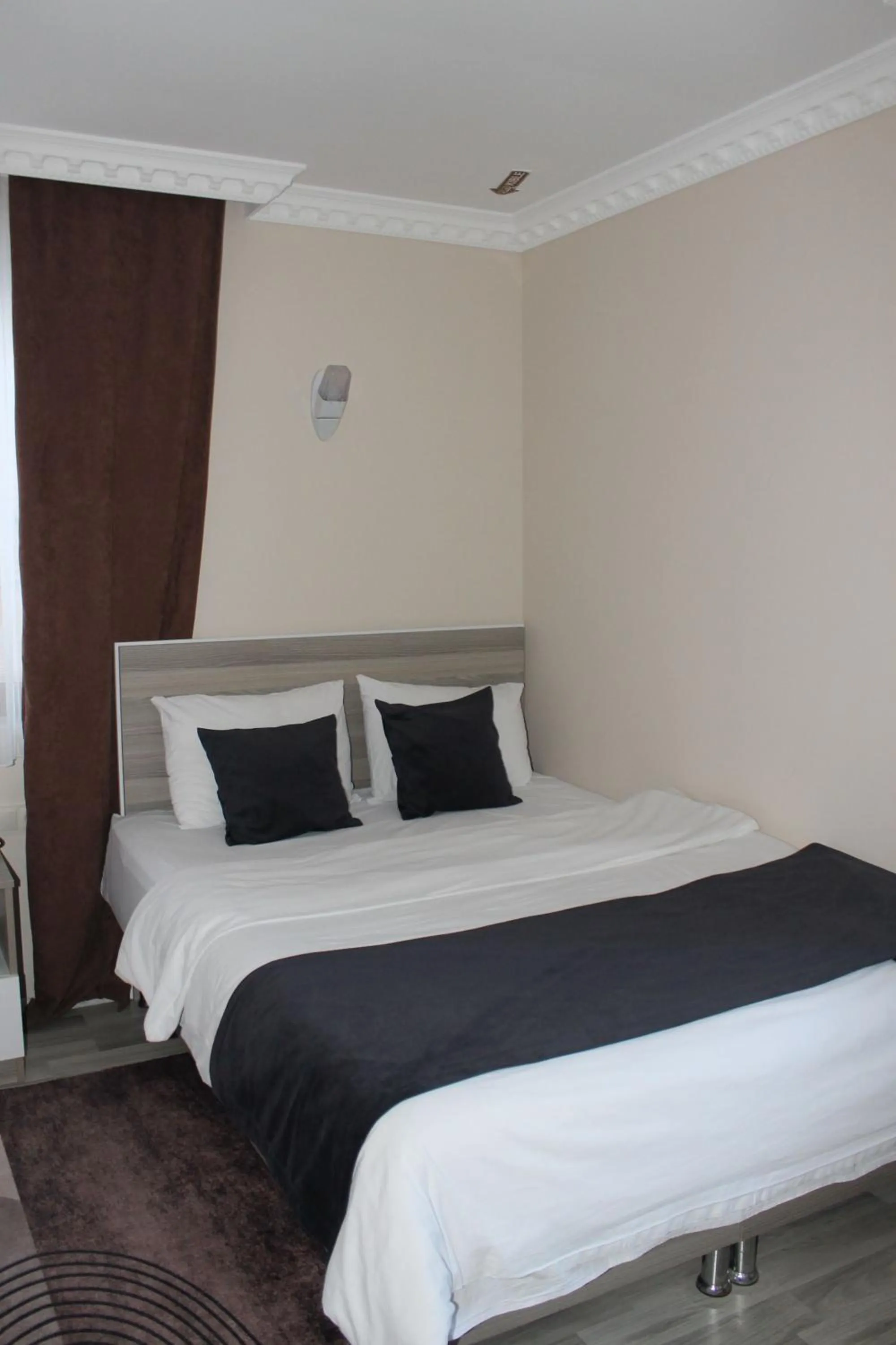 Bed in Uzungöl Öztürk Hotel