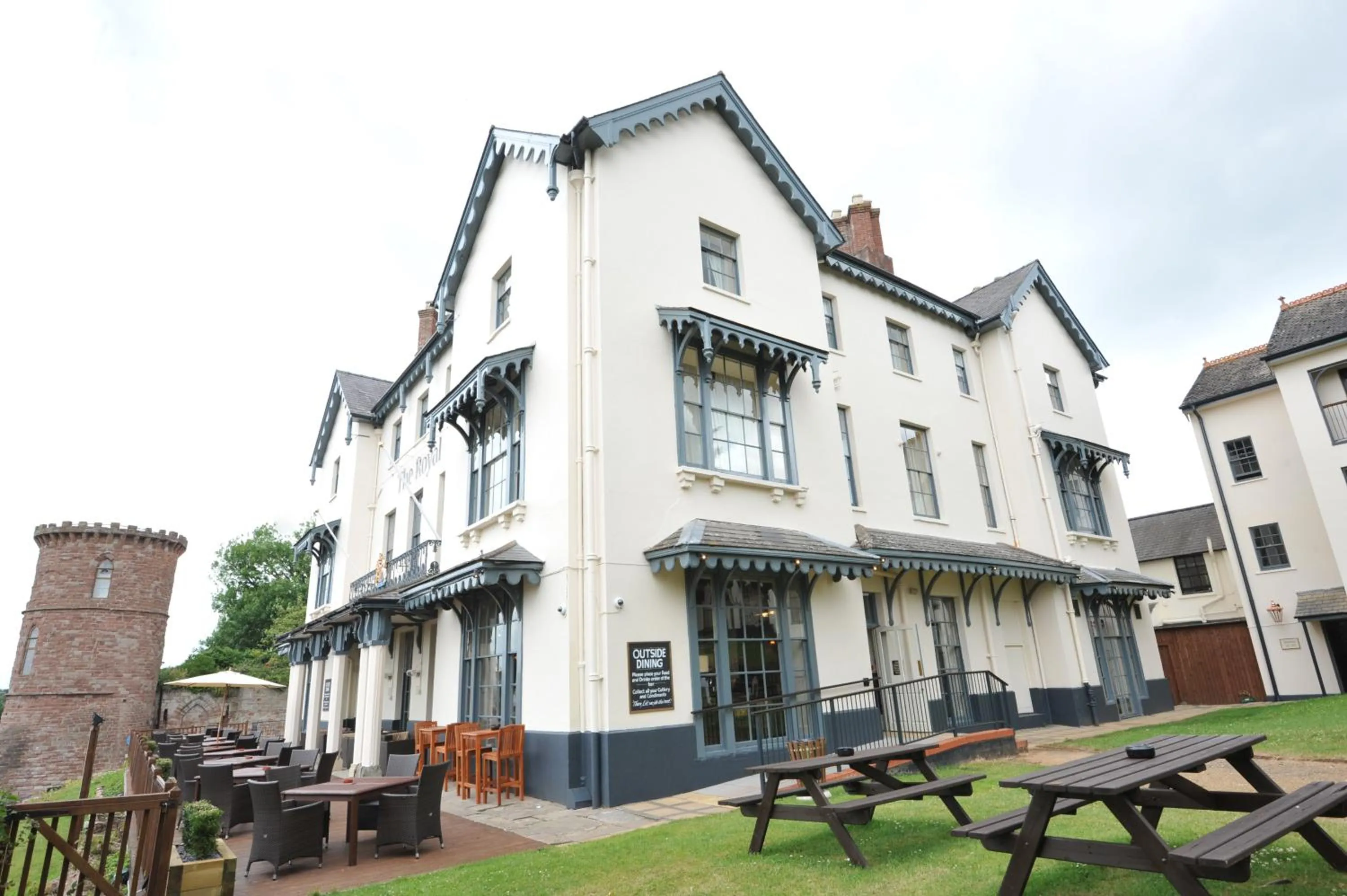 Facade/entrance in Royal Hotel by Greene King Inns