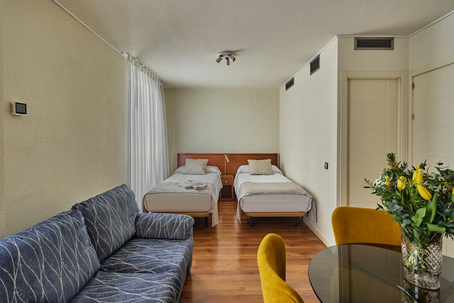 Bed in Apartamentos Juan Bravo