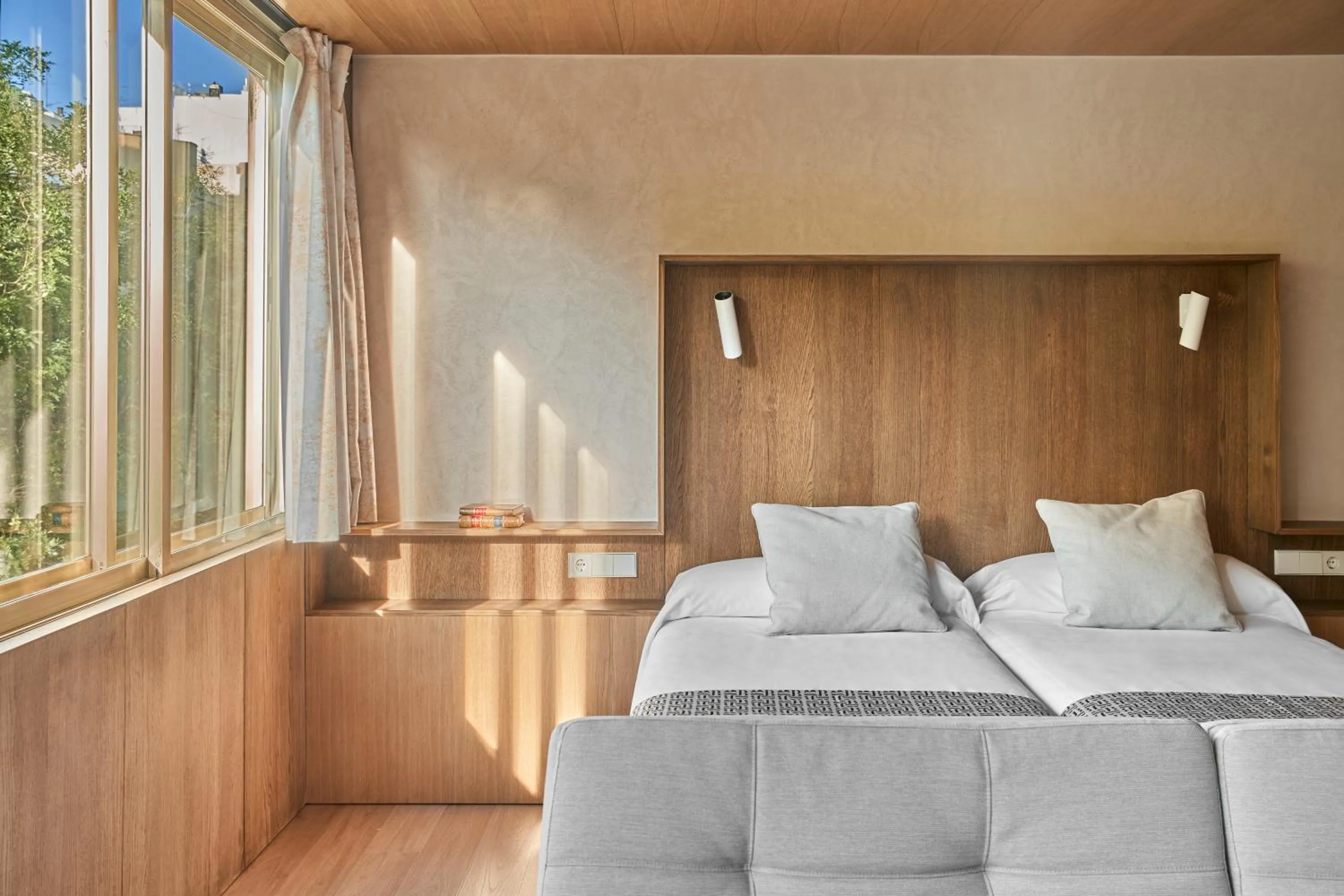 Bed in Apartamentos Juan Bravo