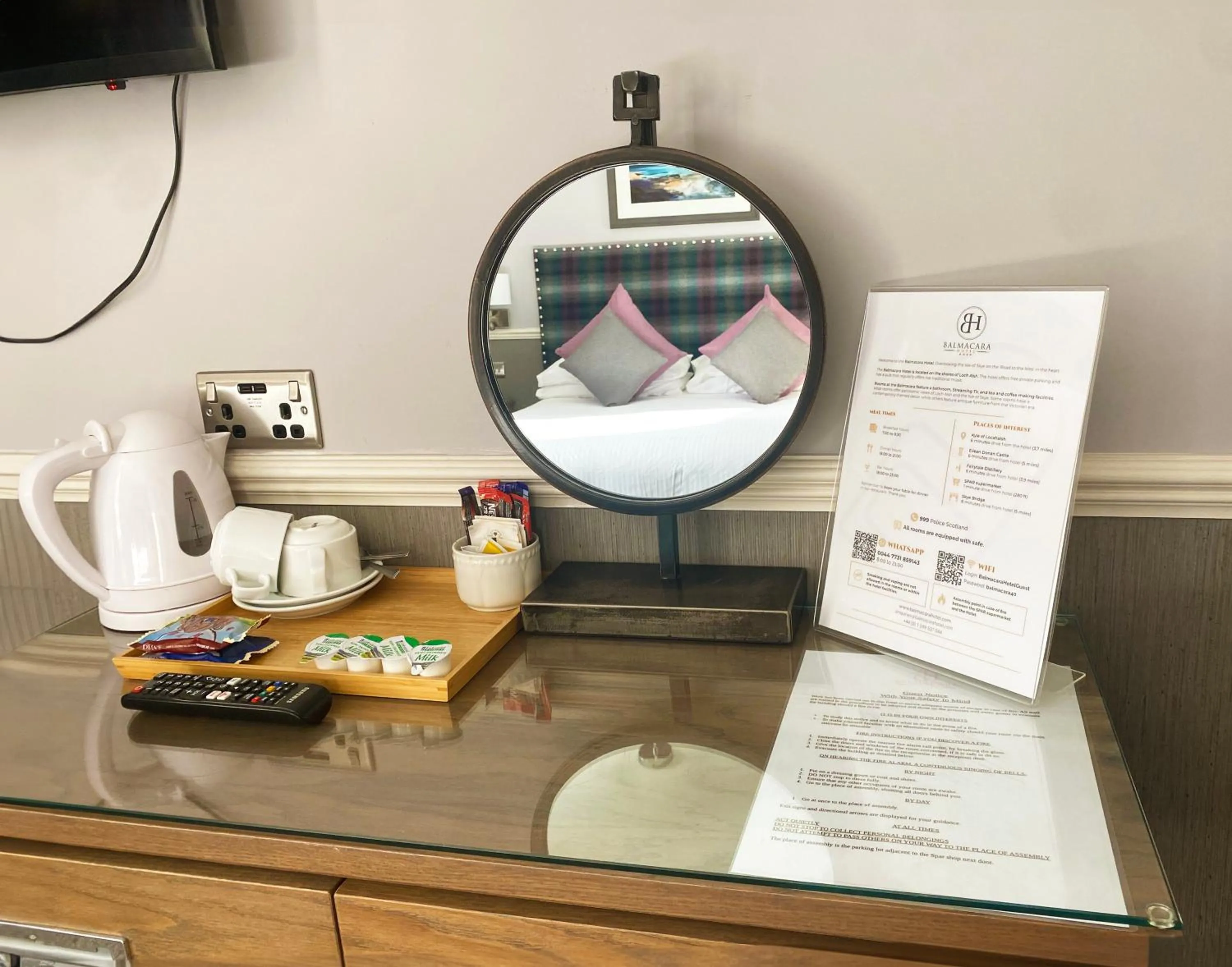 Coffee/tea facilities in Balmacara Hotel