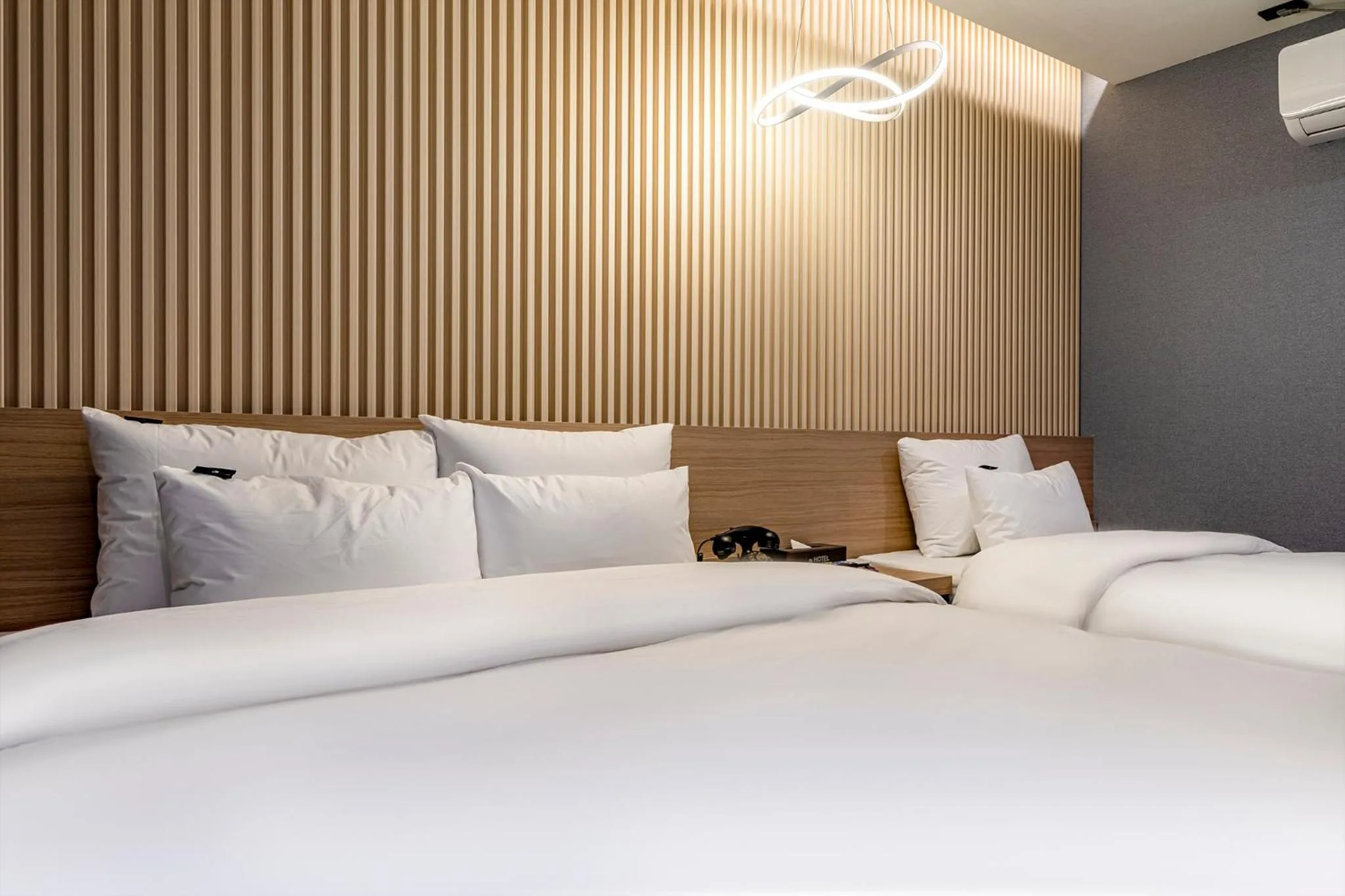 Bed in 충주 어반브라운호텔