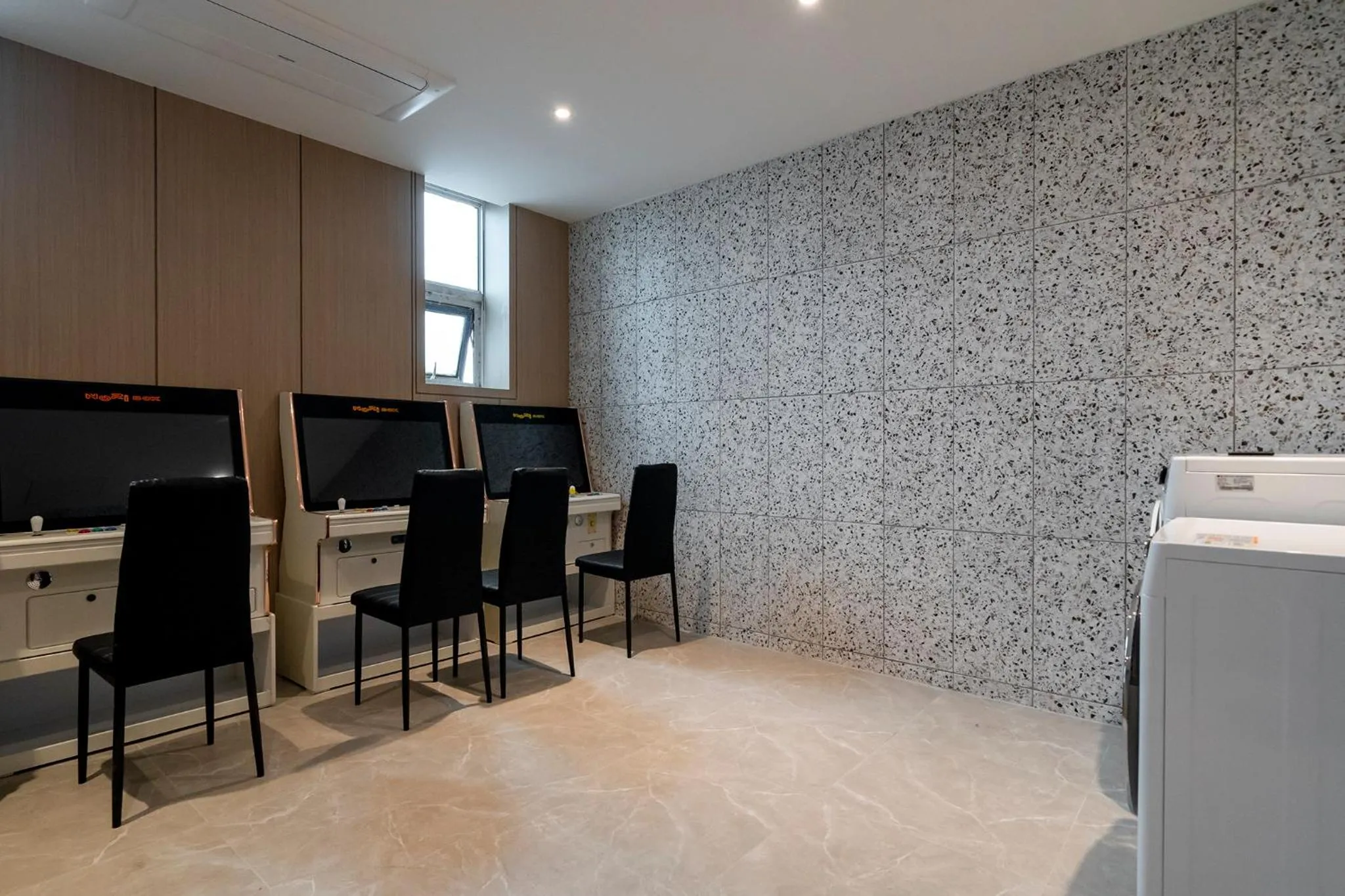 Game Room in 충주 어반브라운호텔