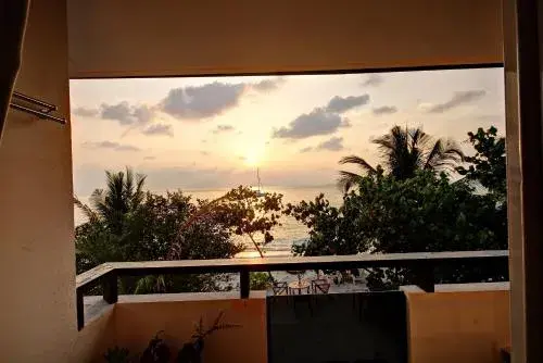 Crown Beach Villas with direct access to the Bikini Beach Crown Beach Villas with direct access to the Bikini Beach