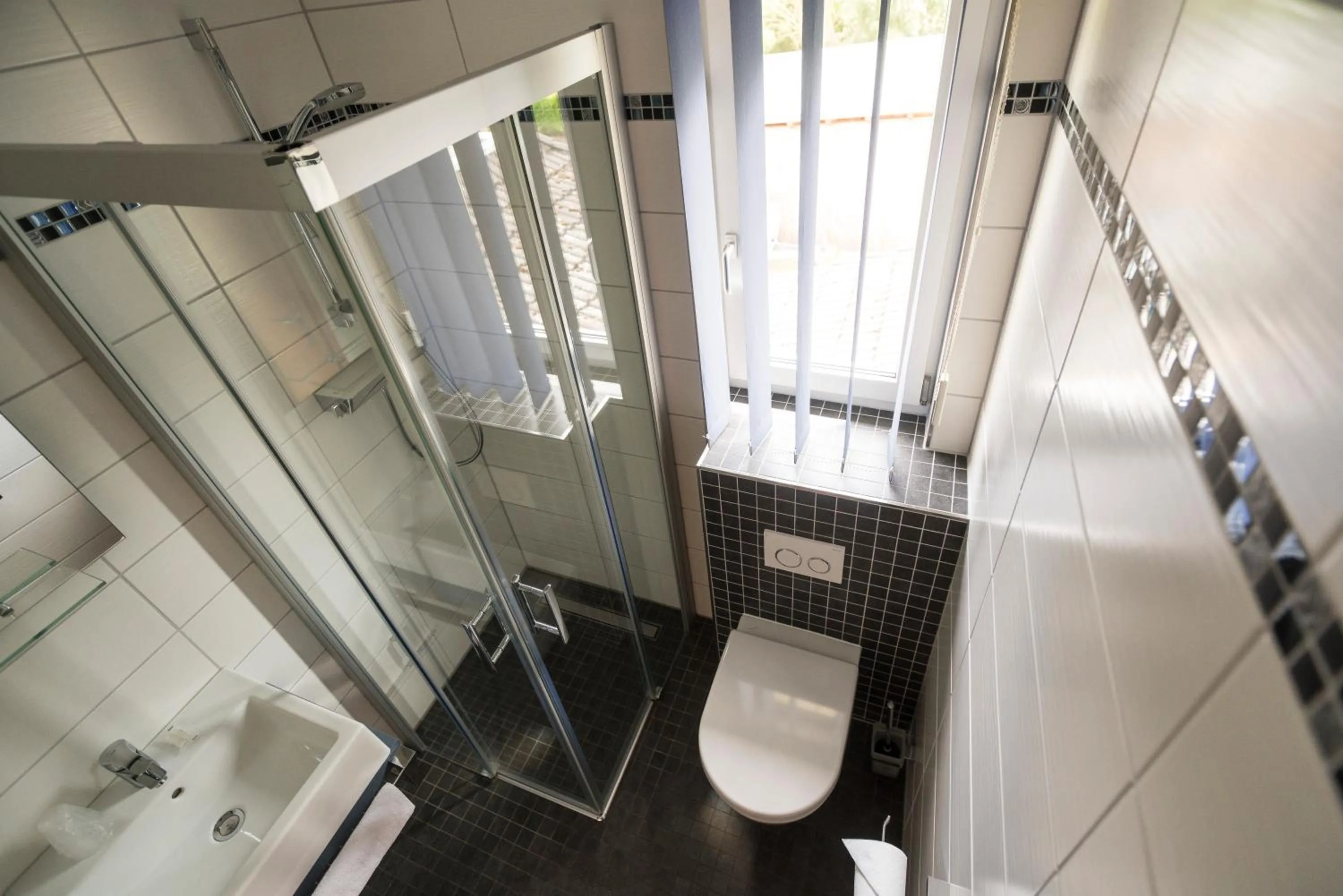 Shower in Pension "Am Brunnen"