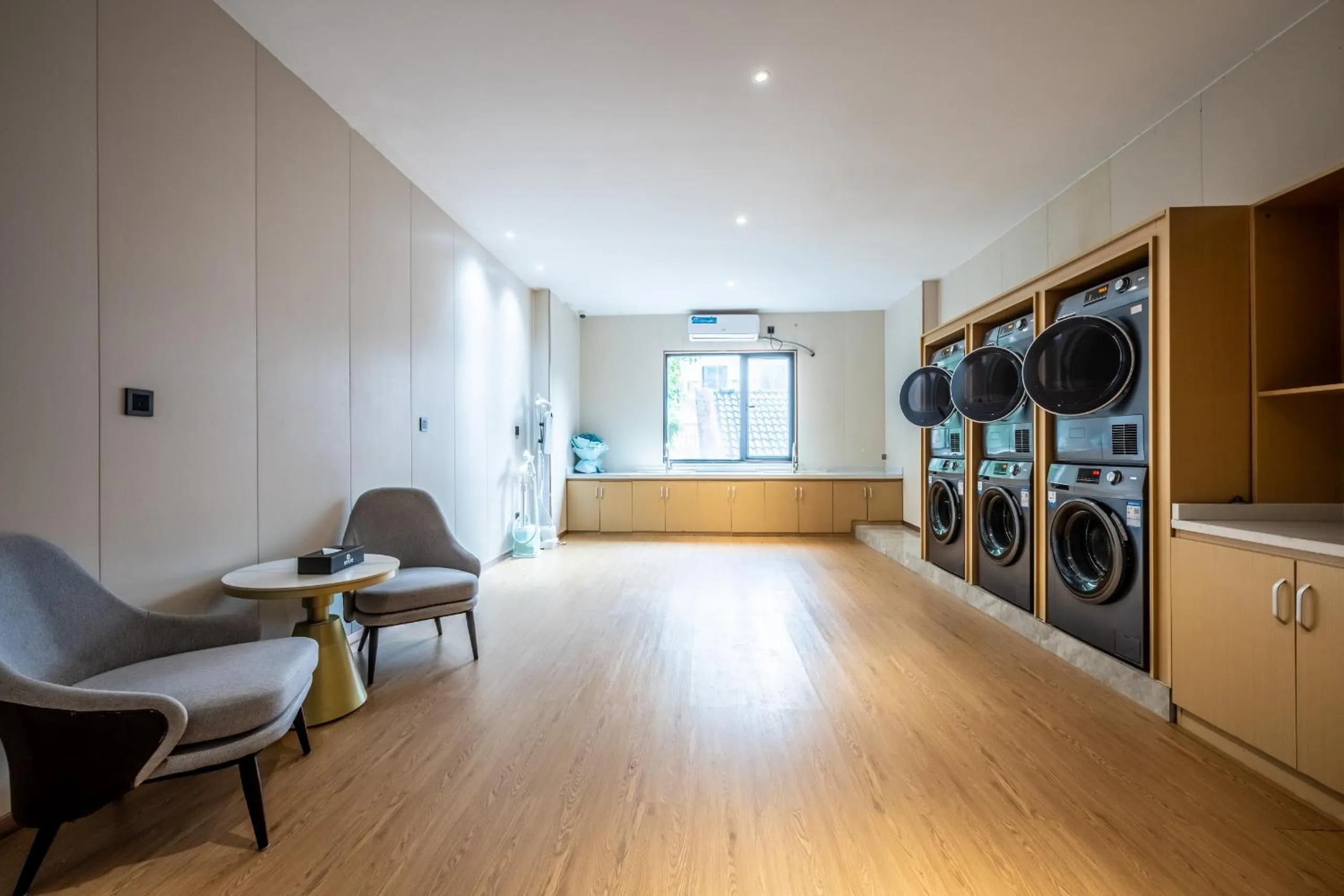 laundry in Bole Jing Pin Hotel