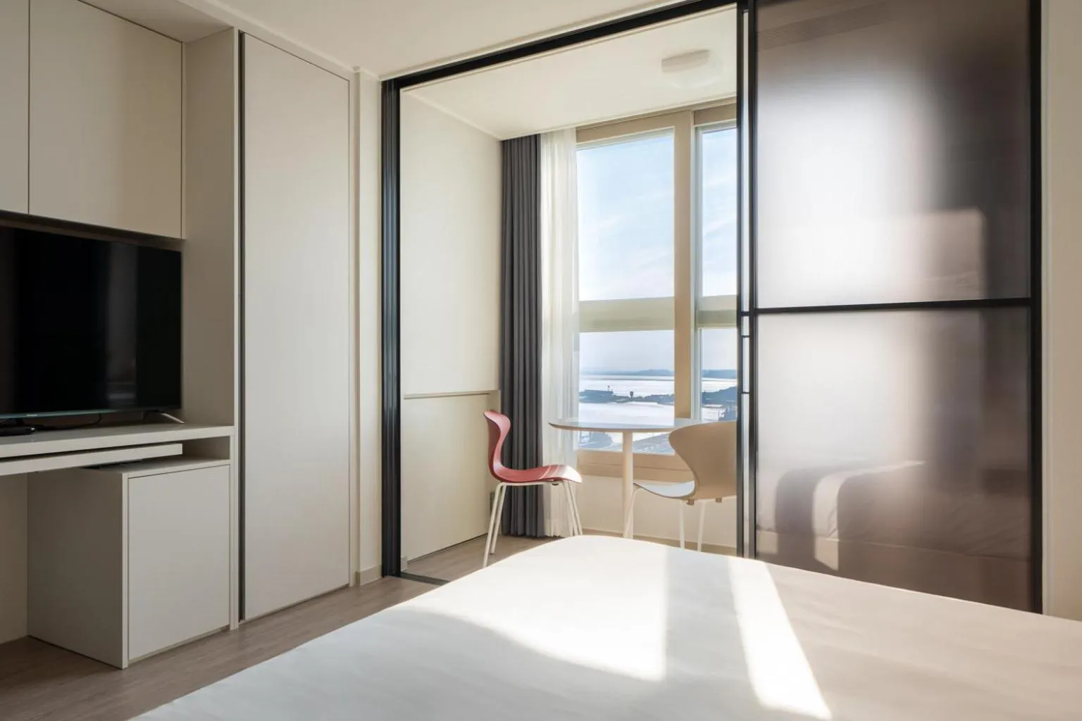 Photo of the whole room, Bed in Urbanstay Incheon ChinaTown