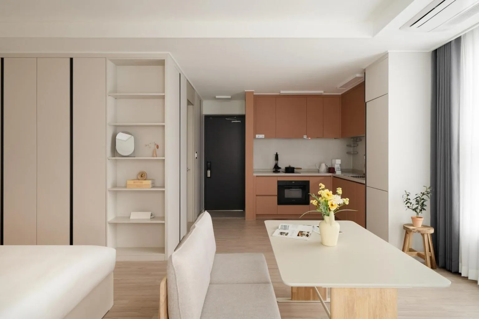 Seating area in Urbanstay Incheon ChinaTown