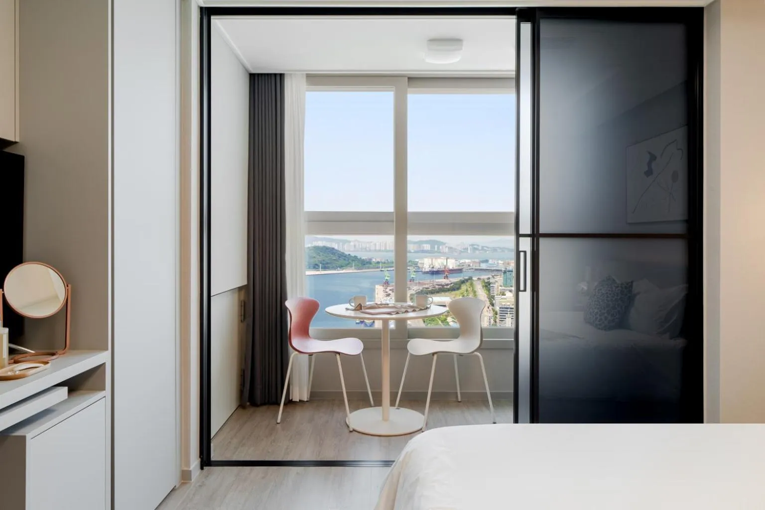 Living room, Bed in Urbanstay Incheon ChinaTown