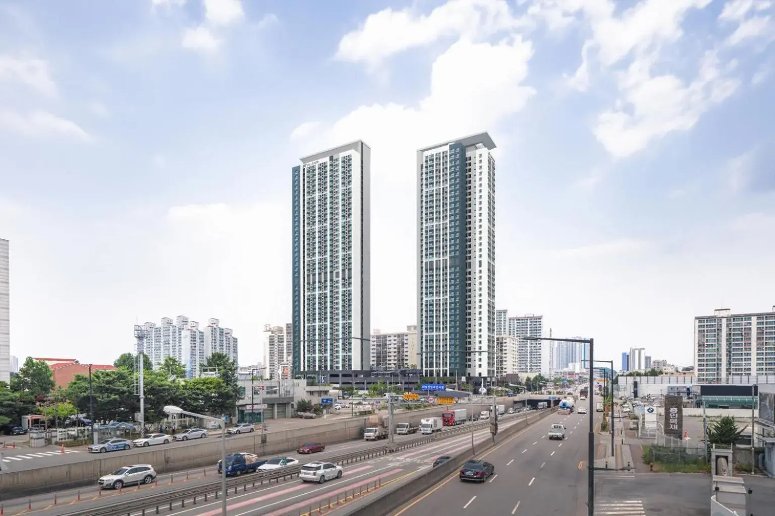 Property building in Urbanstay Incheon ChinaTown Property building in Urbanstay Incheon ChinaTown