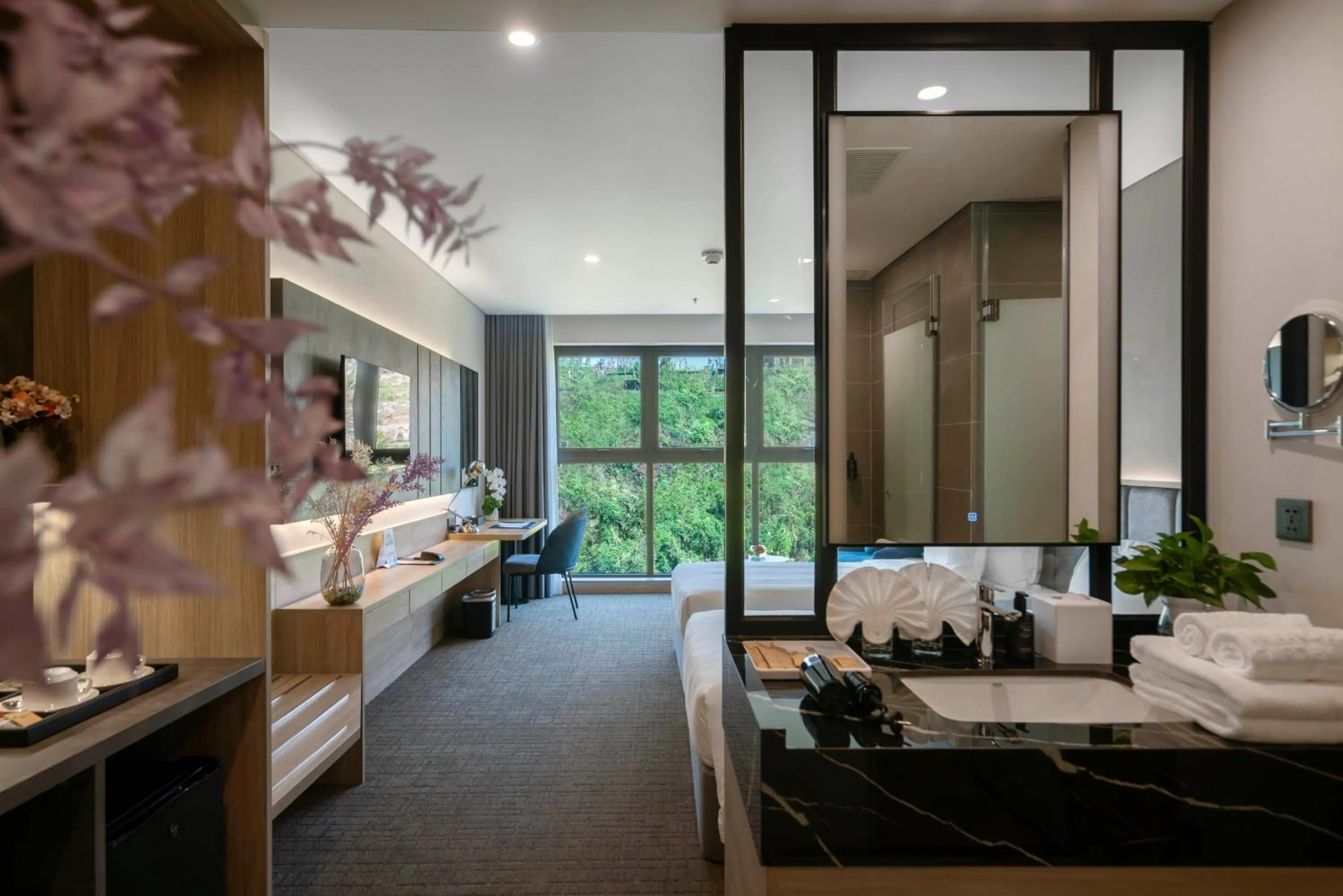 Photo of the whole room in Wyndham Garden Legend Halong