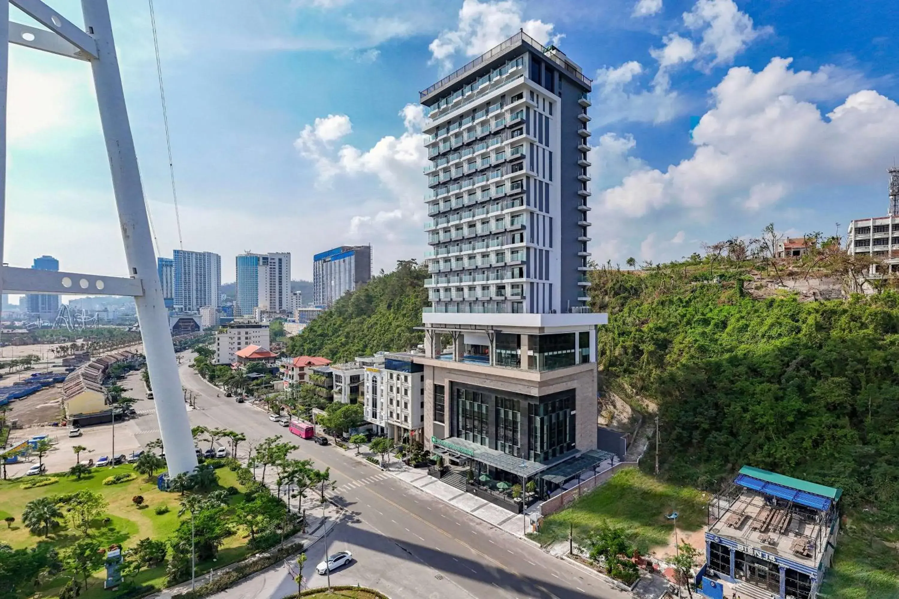 Property building in Wyndham Garden Legend Halong Property building in Wyndham Garden Legend Halong