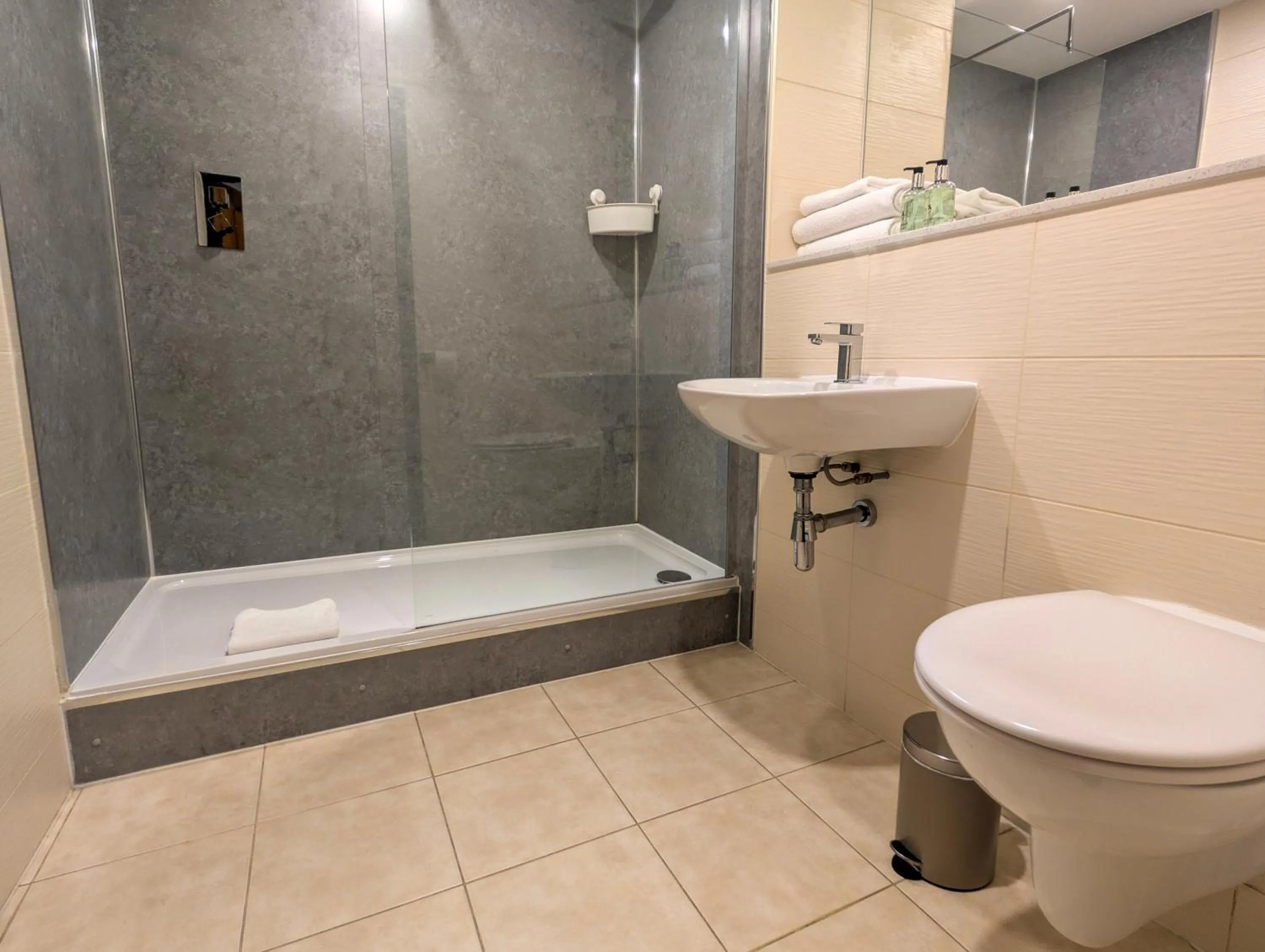 Dockside Aparthotel, Best Western Signature Collection