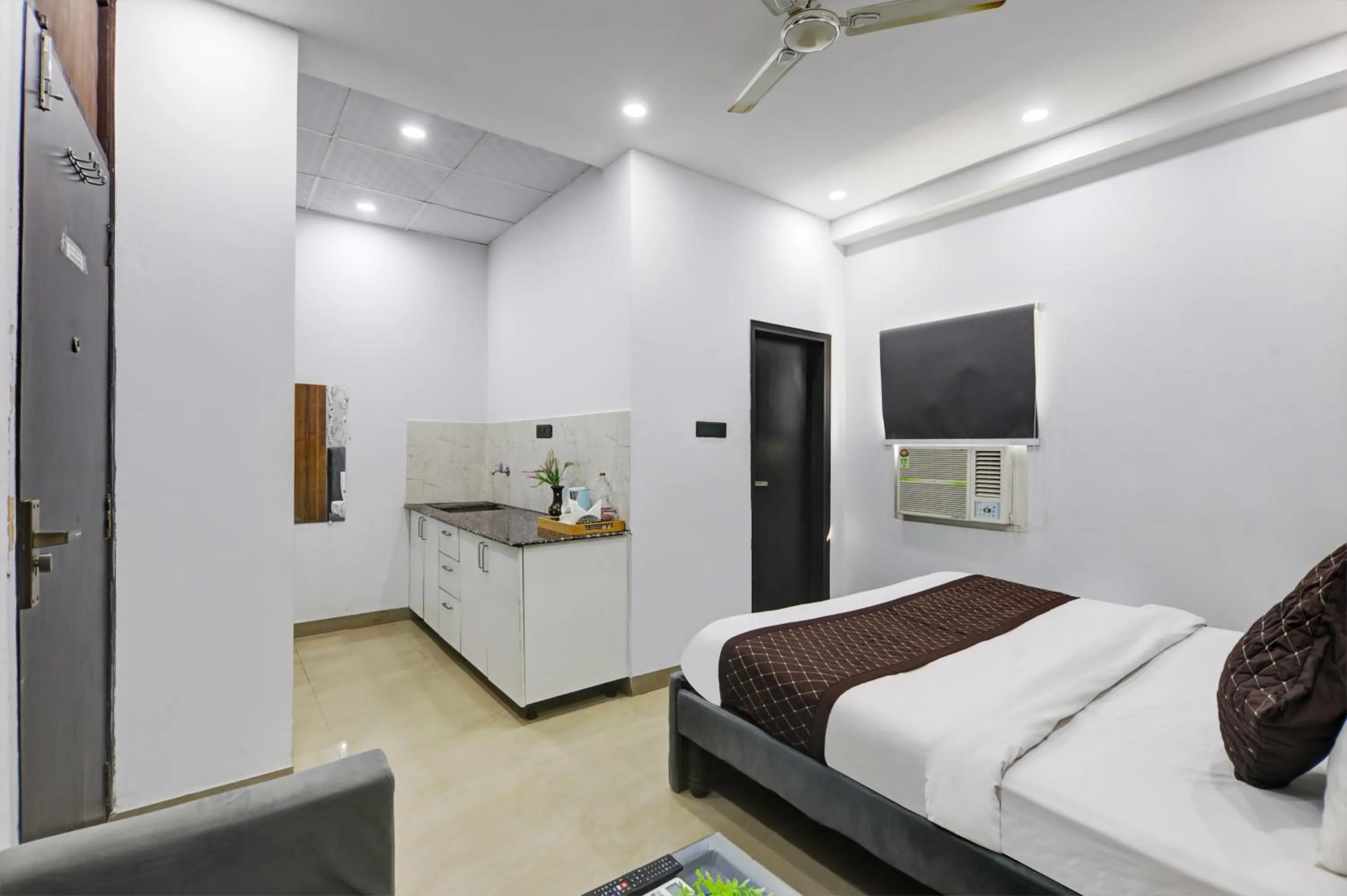 Bed in Hotel The Rasa at Vasundhara