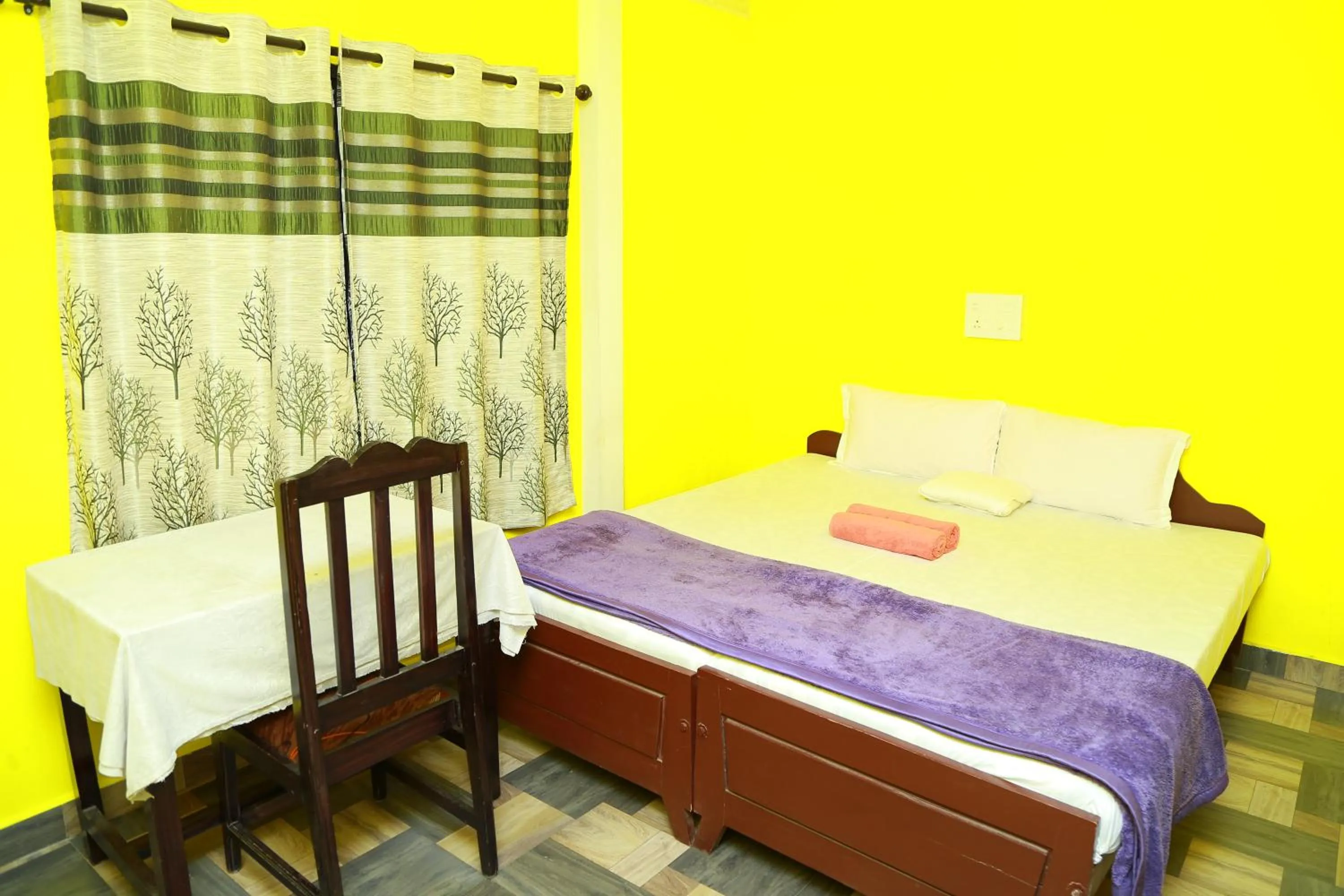 Photo of the whole room, Bed in Dean Dale Cottages