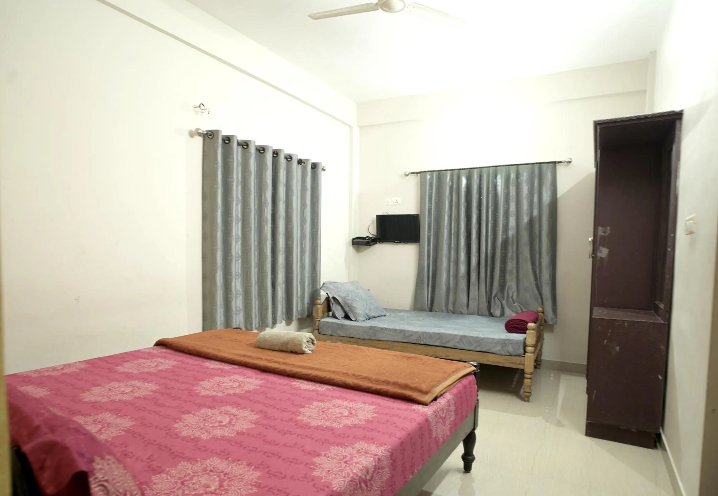 Bed in Dean Dale Cottages