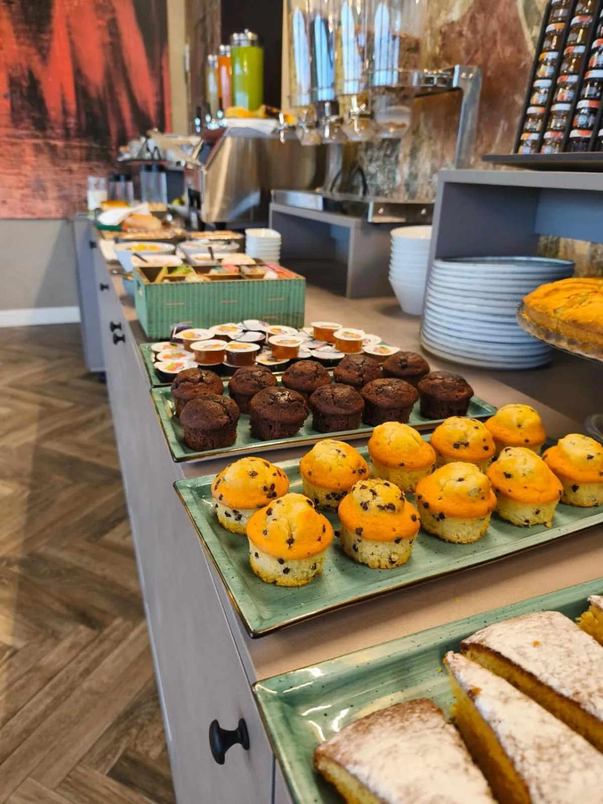 Buffet breakfast in Hotel Vita