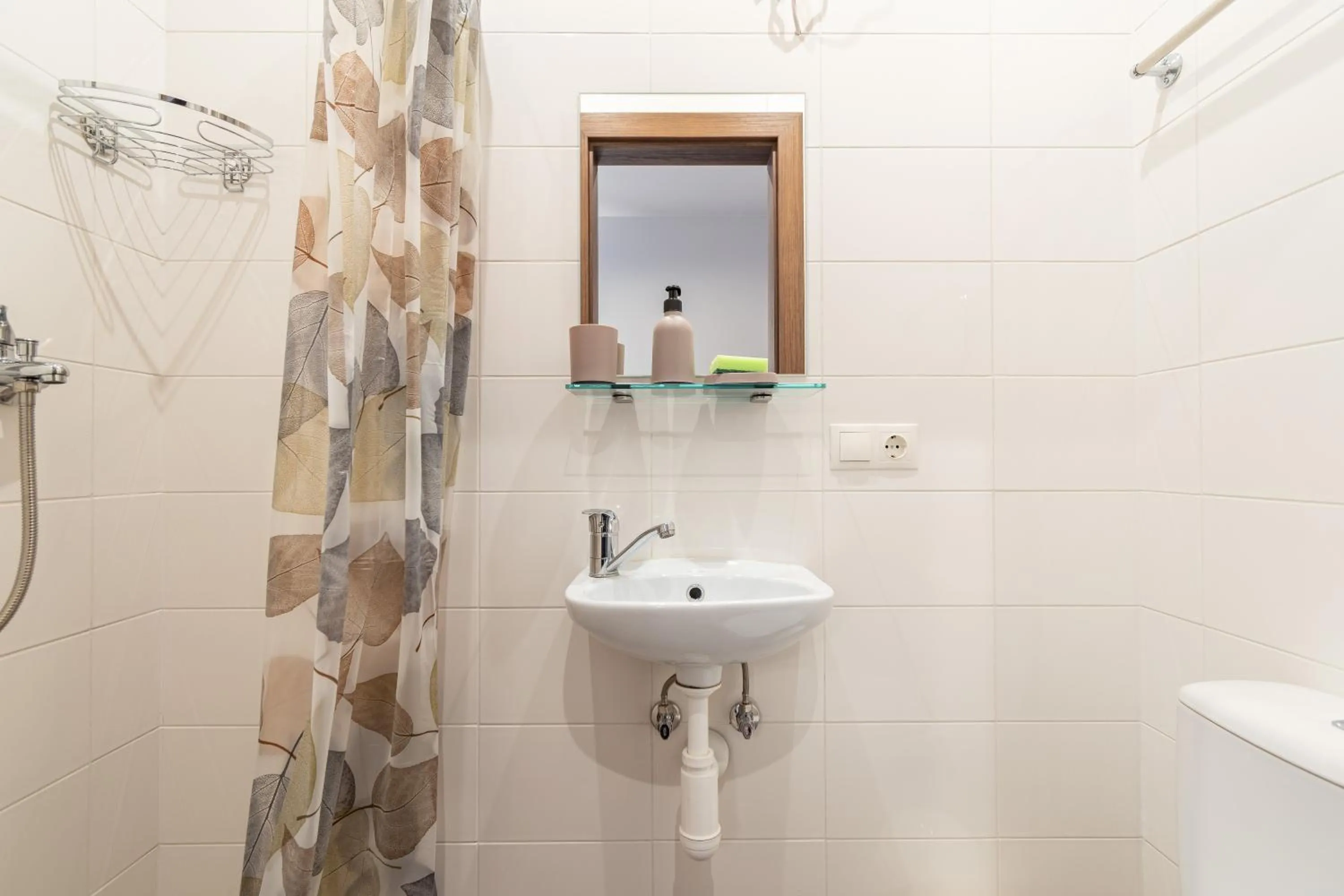 Bathroom in RVR Smart Apartments Riga with Free Parking and Self Check-in
