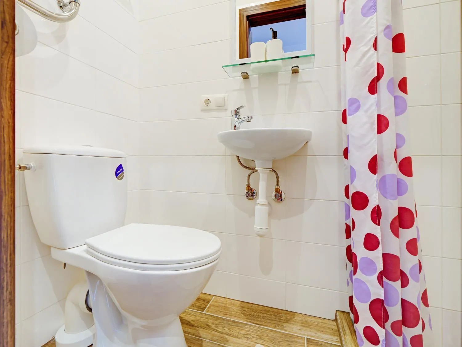 Bathroom in RVR Smart Apartments Riga with Free Parking and Self Check-in