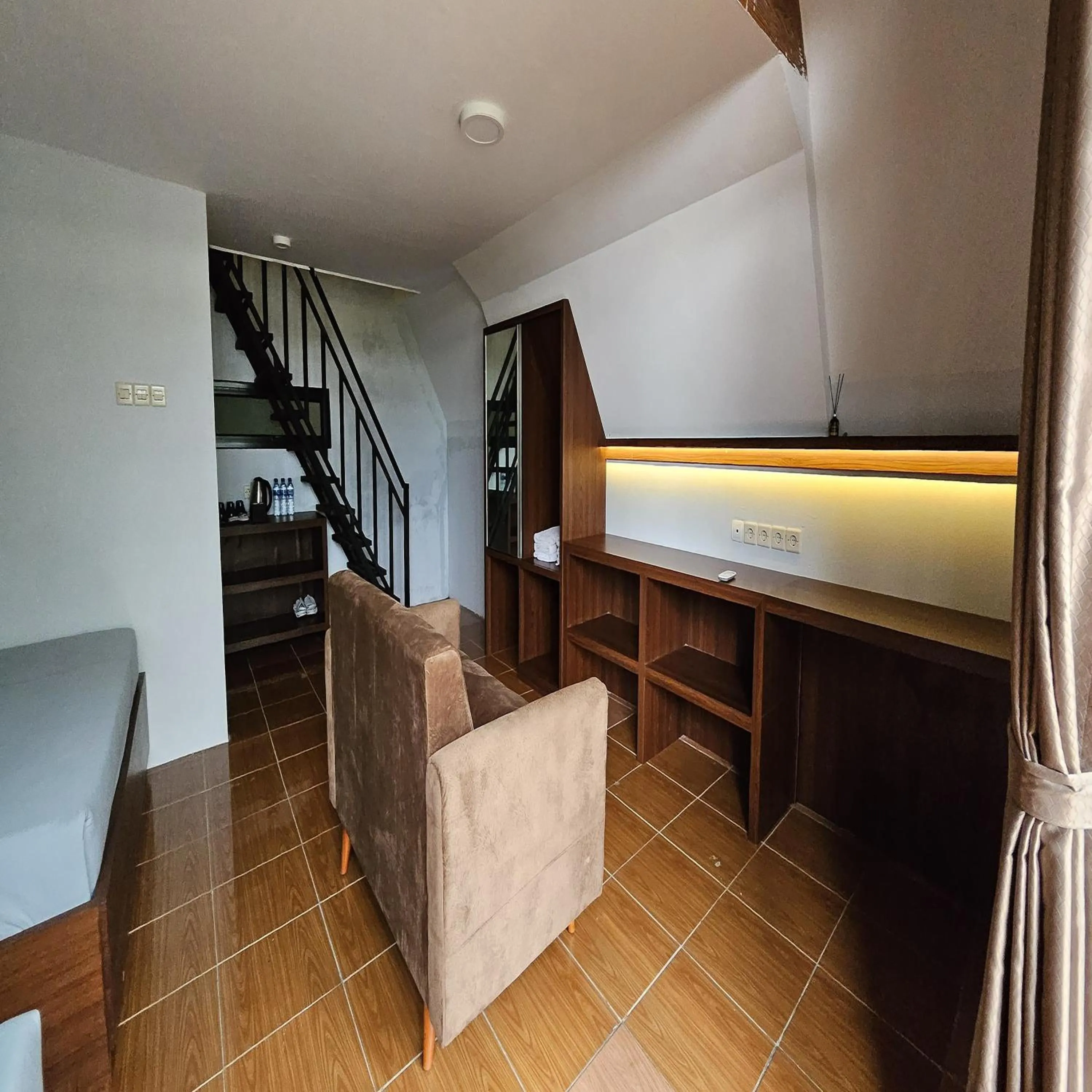 Living room in Green Panorama Resort by MHM