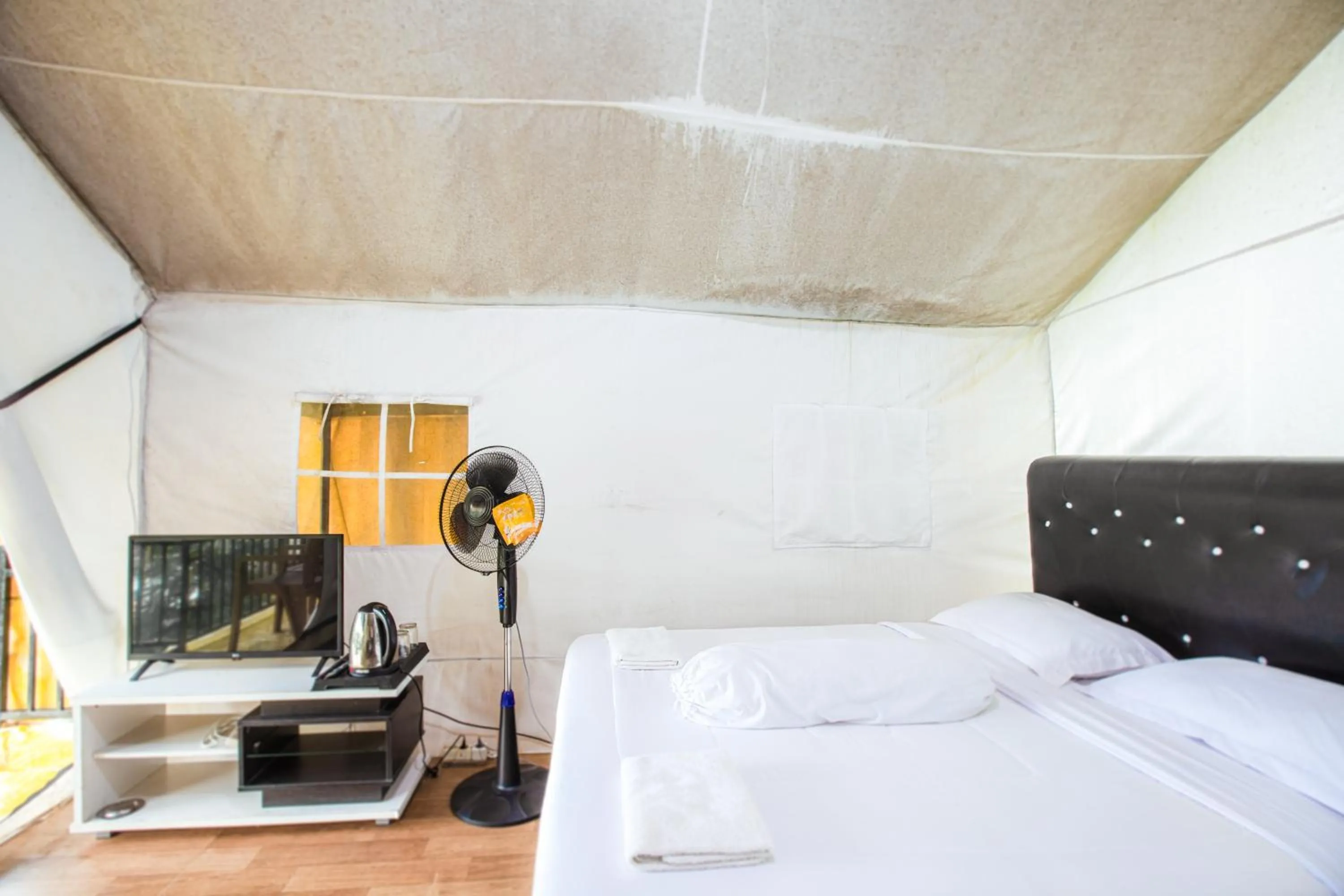 Bedroom, Bed in Green Panorama Resort by MHM