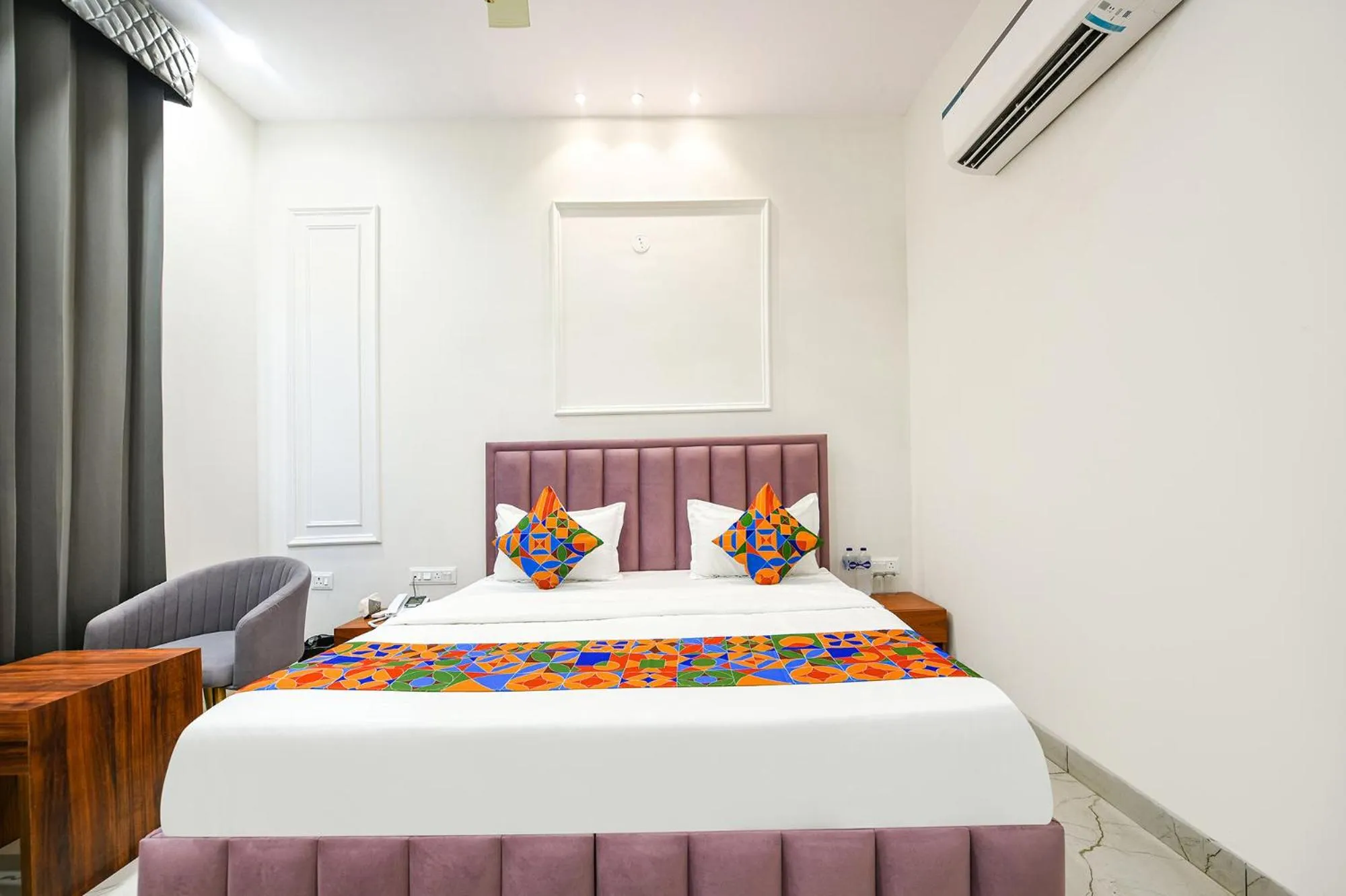 Bed in FabHotel K9 Ovilas