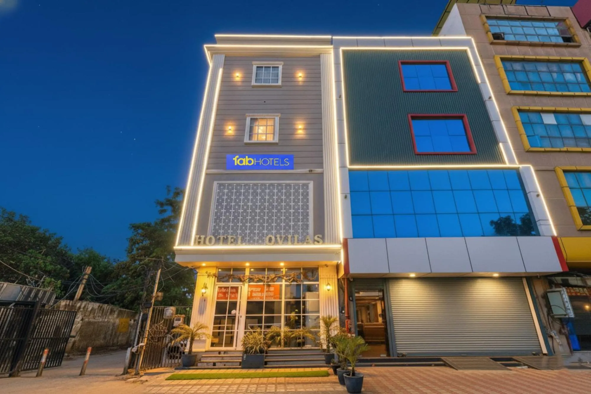 Property building in FabHotel K9 Ovilas