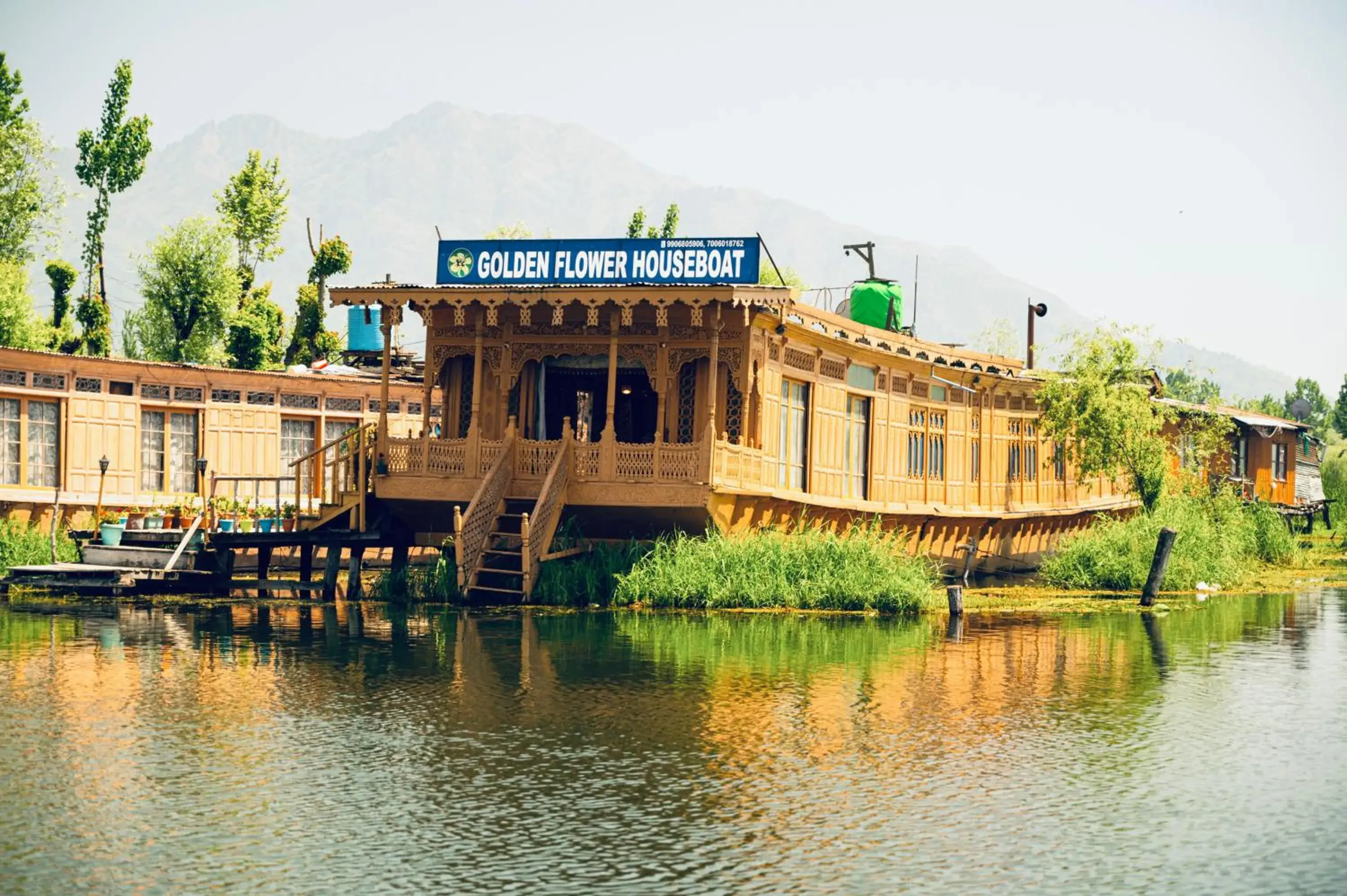 Golden Flower Heritage Houseboats Golden Flower Heritage Houseboats