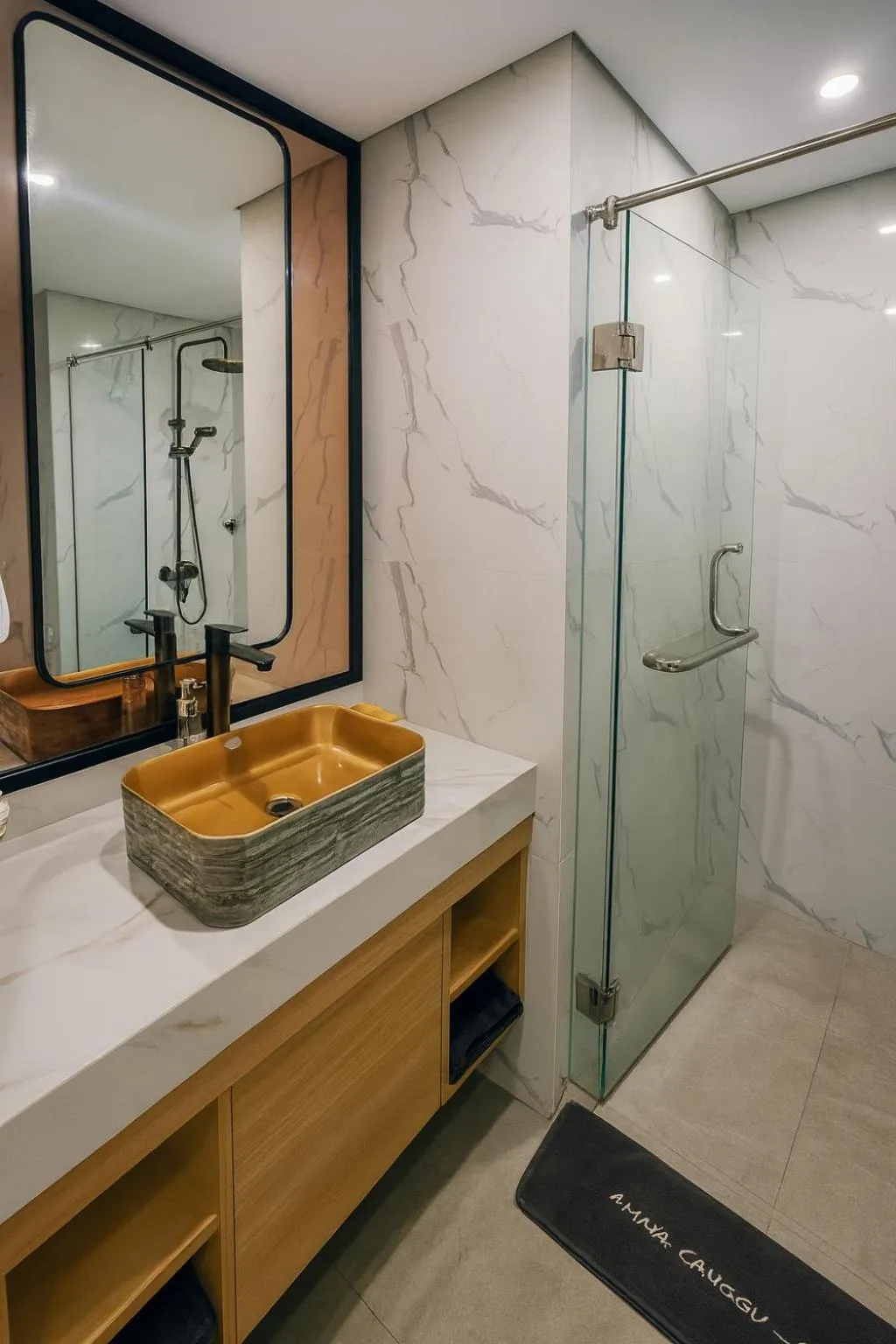 Shower in Anaya Hotel Canggu