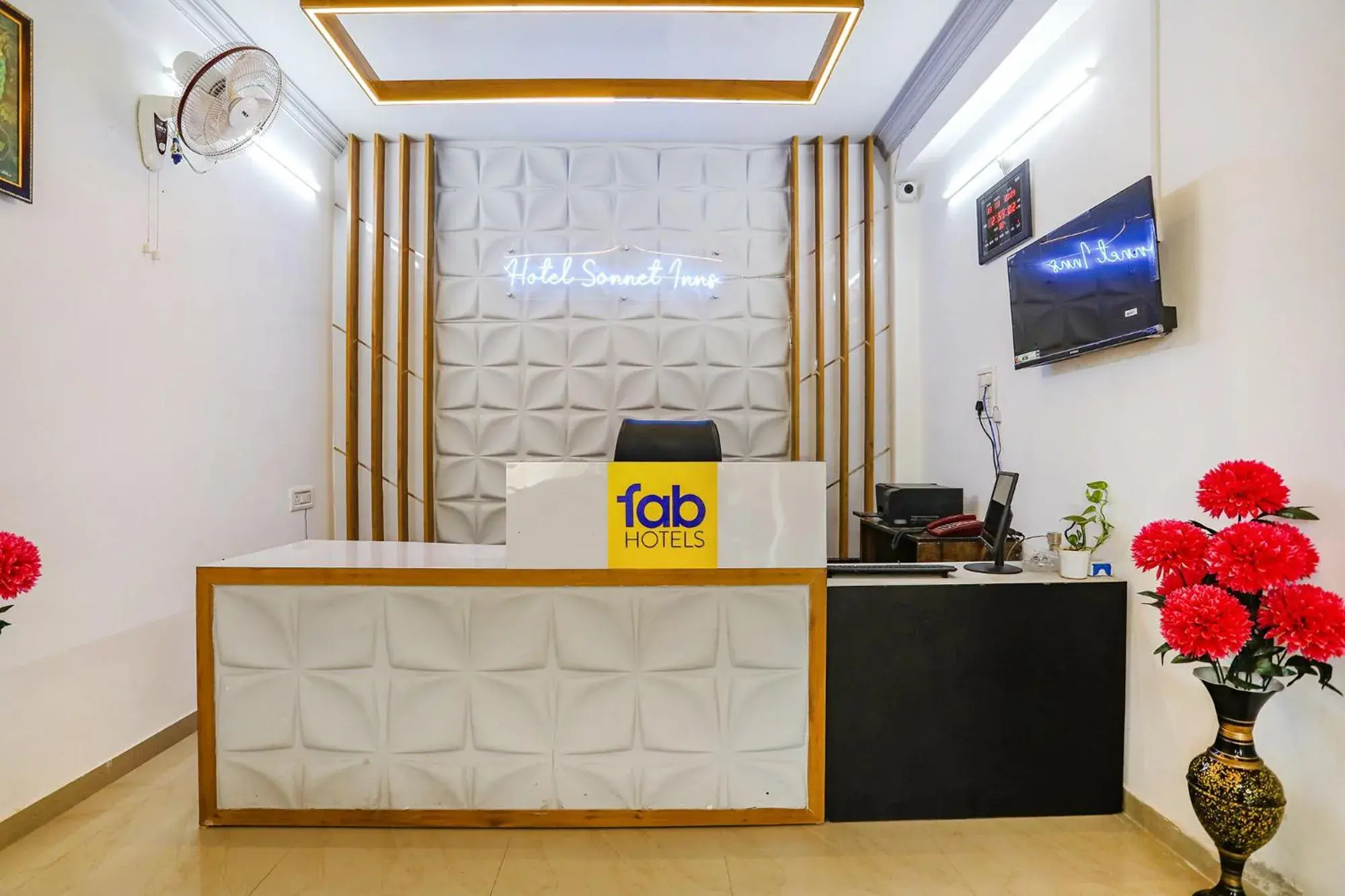 Lobby or reception in FabHotel Sonnet Inns Lobby or reception in FabHotel Sonnet Inns