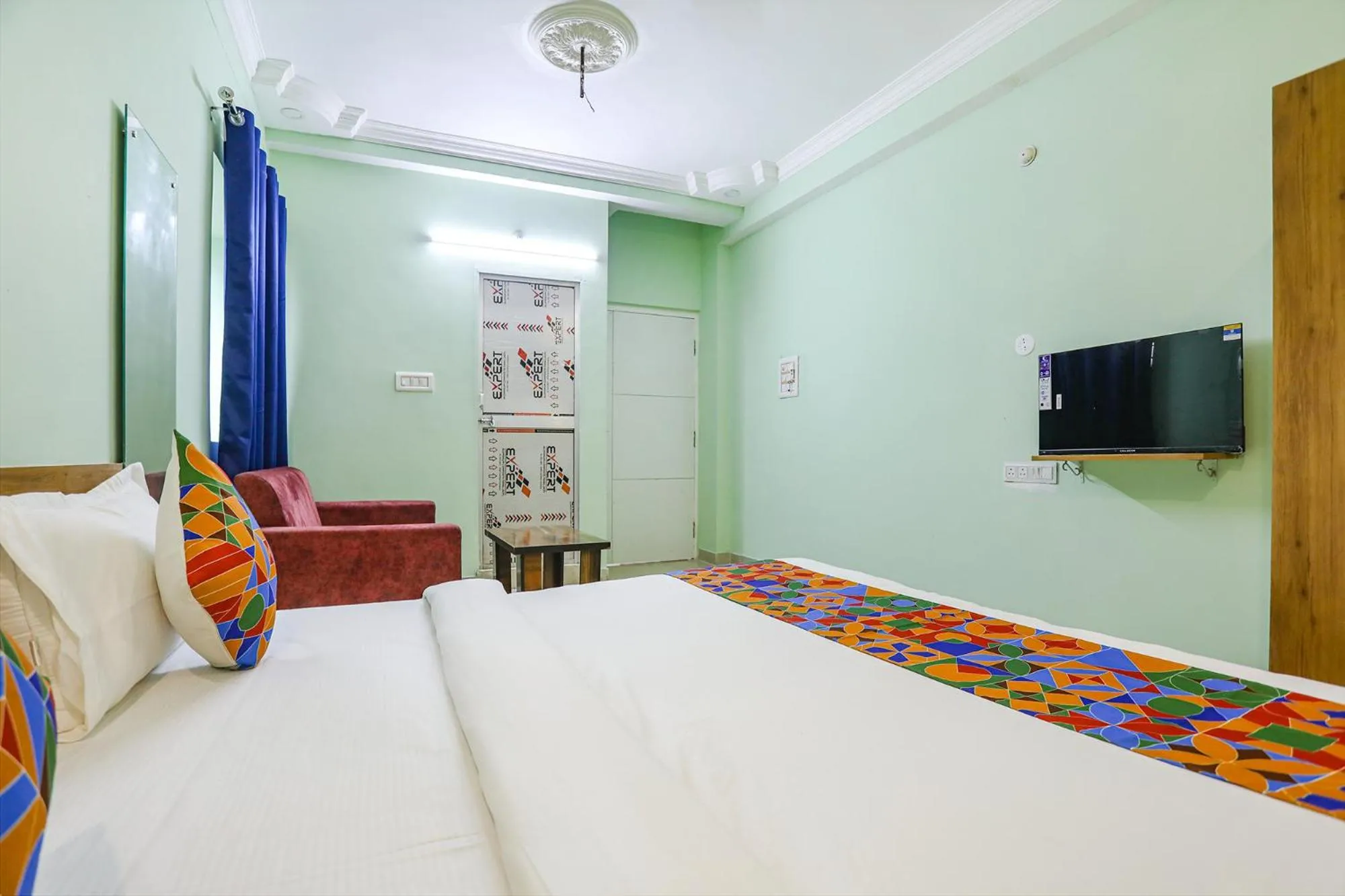 Bed in FabHotel Sonnet Inns