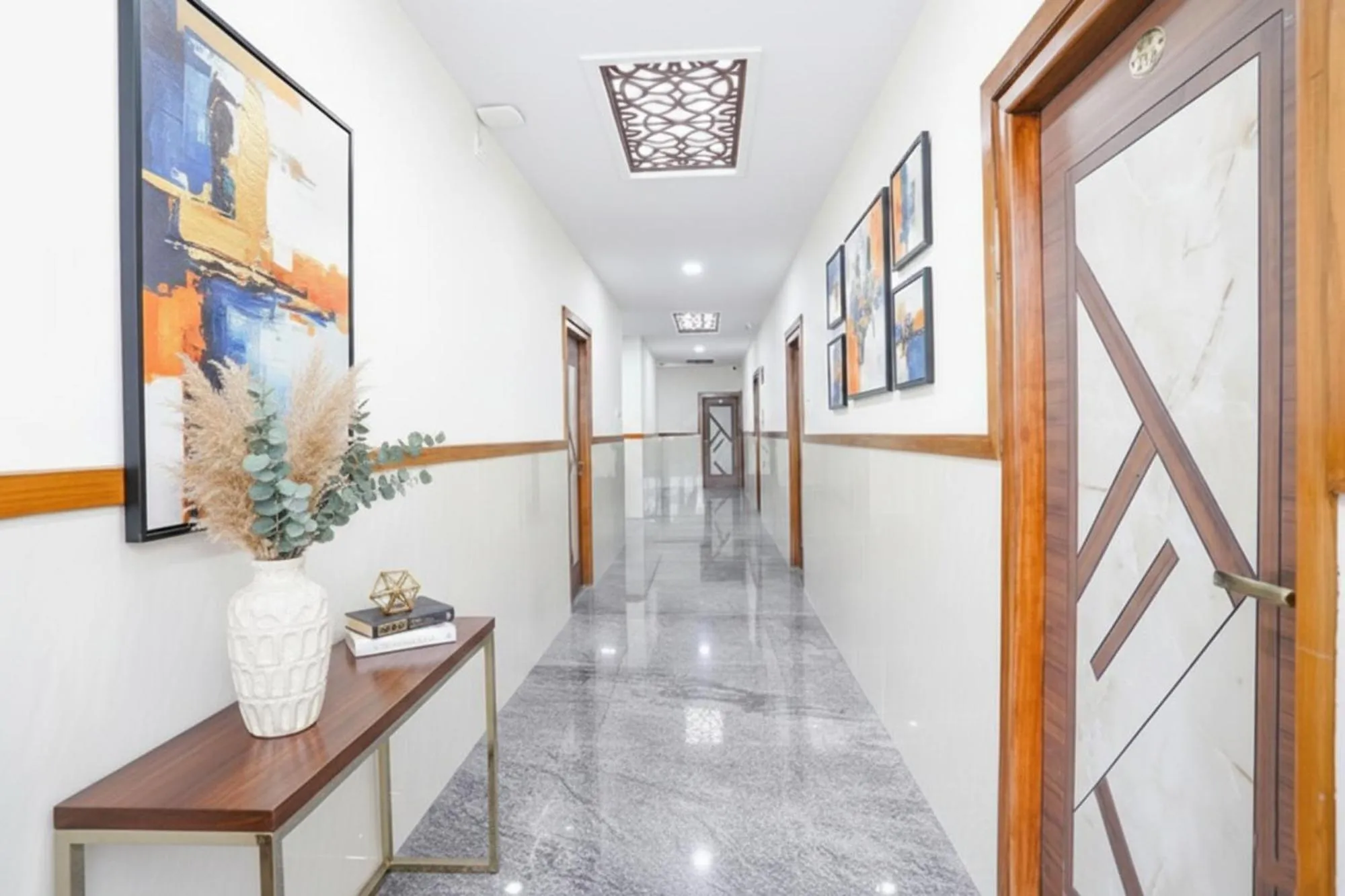 Lobby or reception in Via Platinum Palace - Nr Magadi Main Road