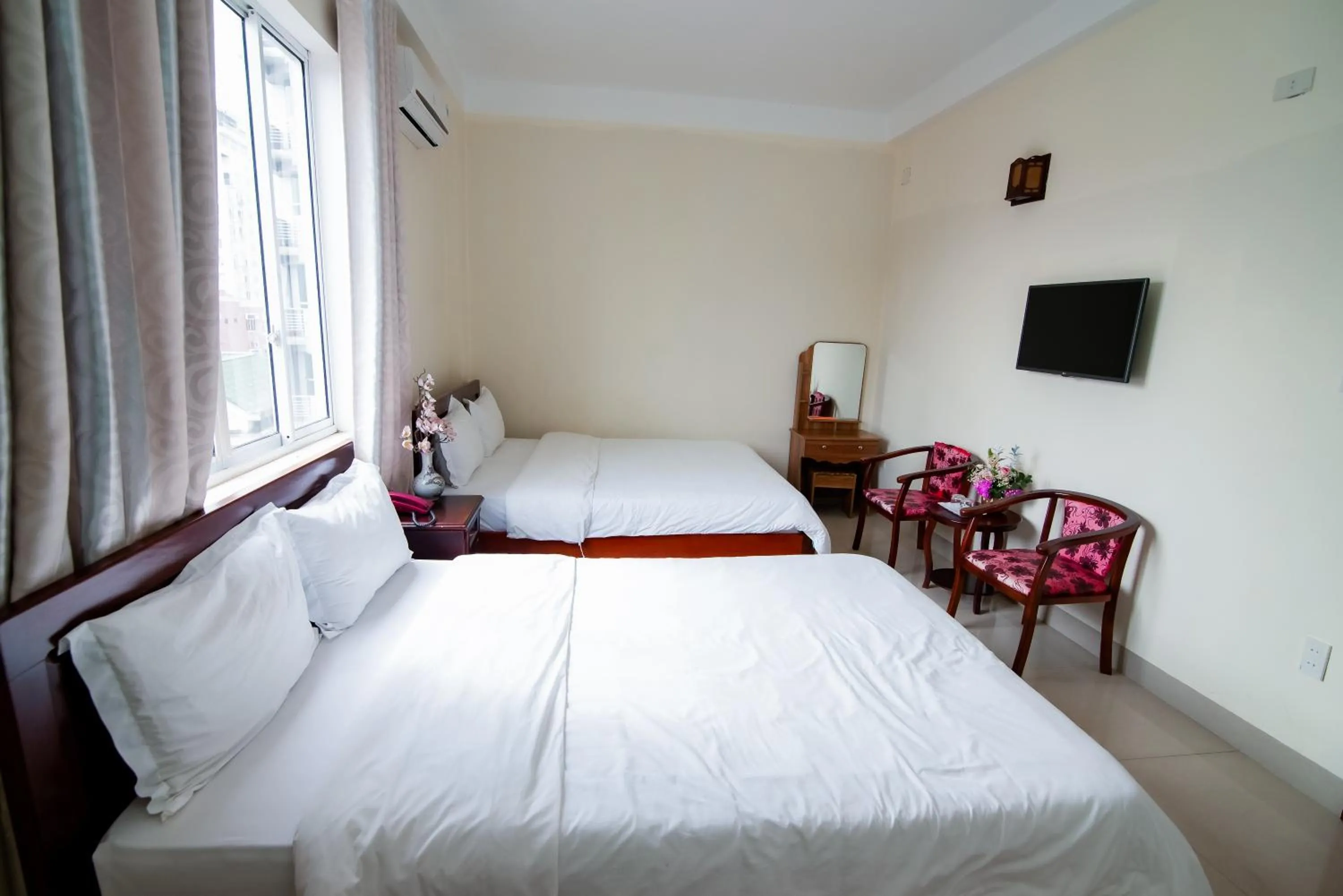 Bed in Minh Hiếu Hotel